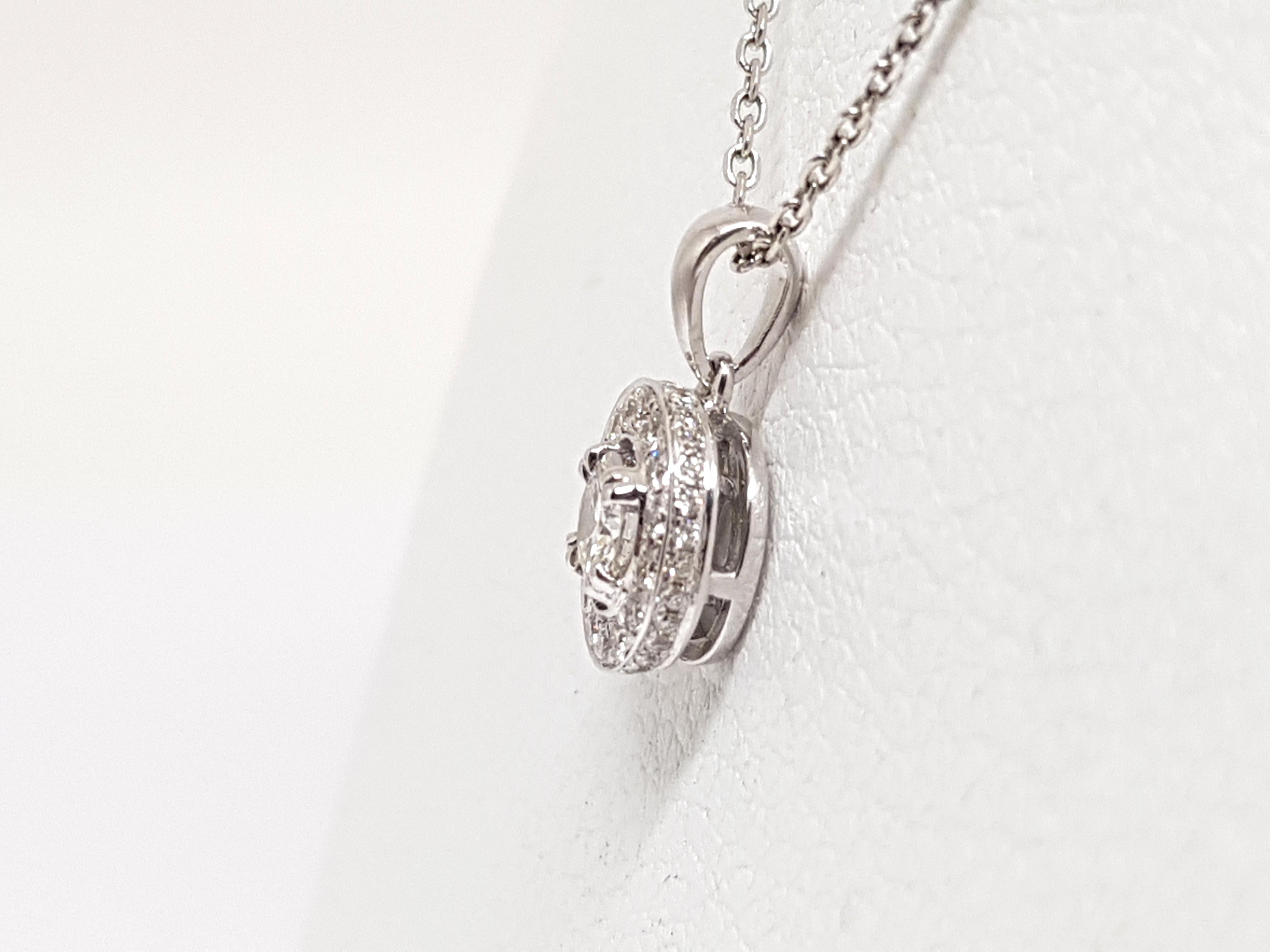 Women's 1.07 Carat White Gold Necklace Diamond Halo Solitaire Pendant For Sale