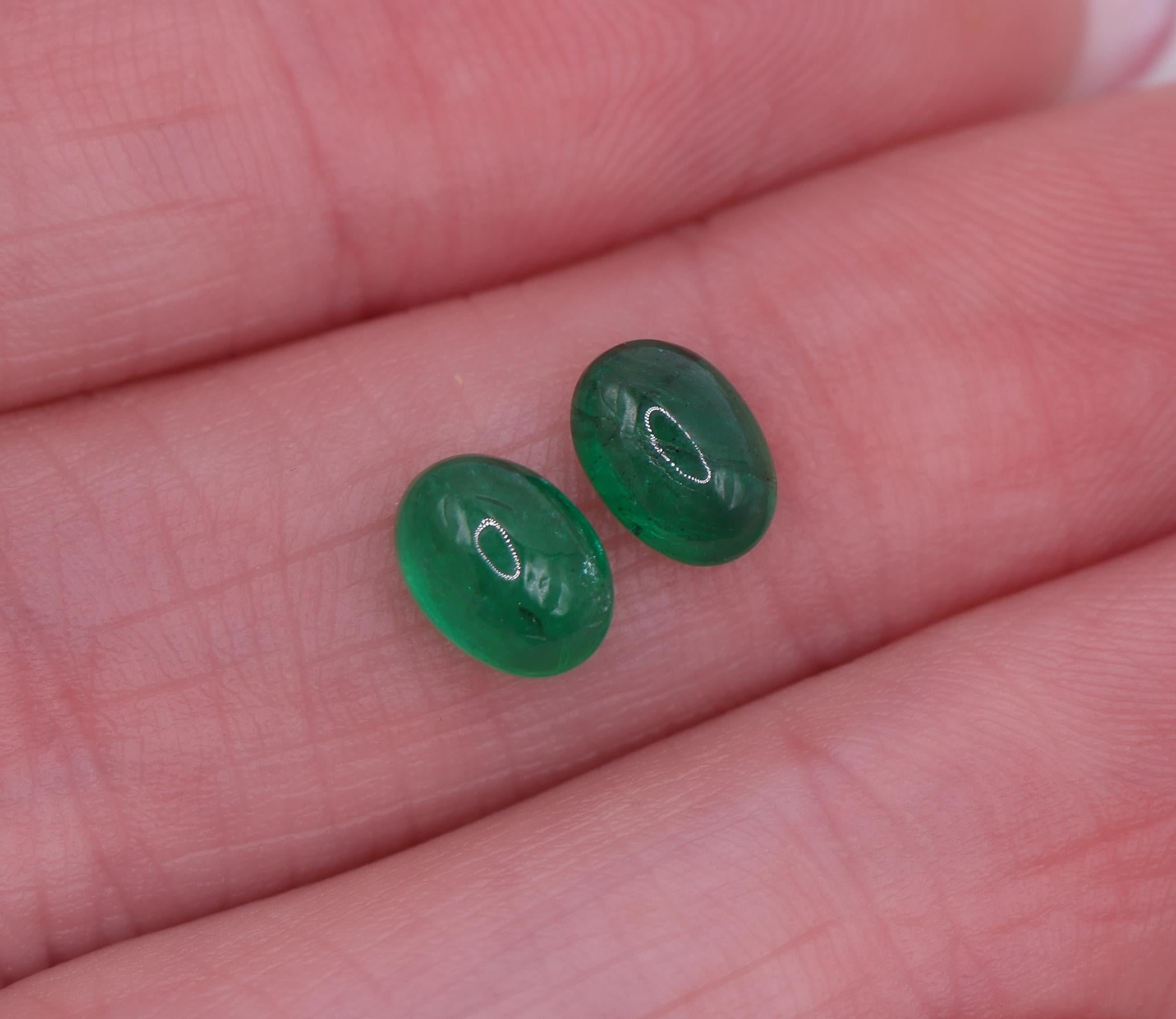 1.07 Carat Zambian Emerald Loose Gemstone Oval 7x5.2mm For Sale 1
