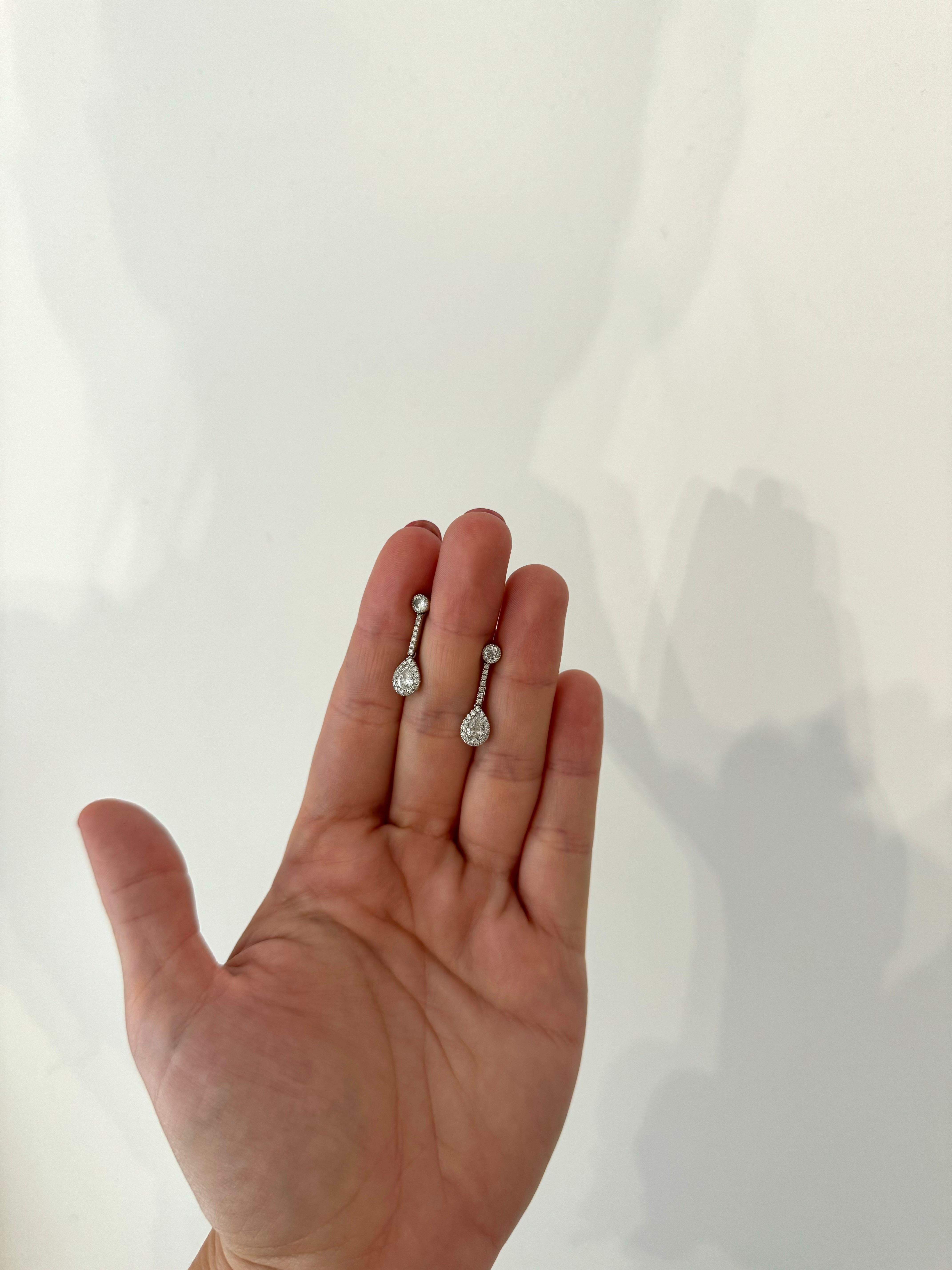 Taglio a goccia Orecchini con diamanti da 1,07 carati in vendita