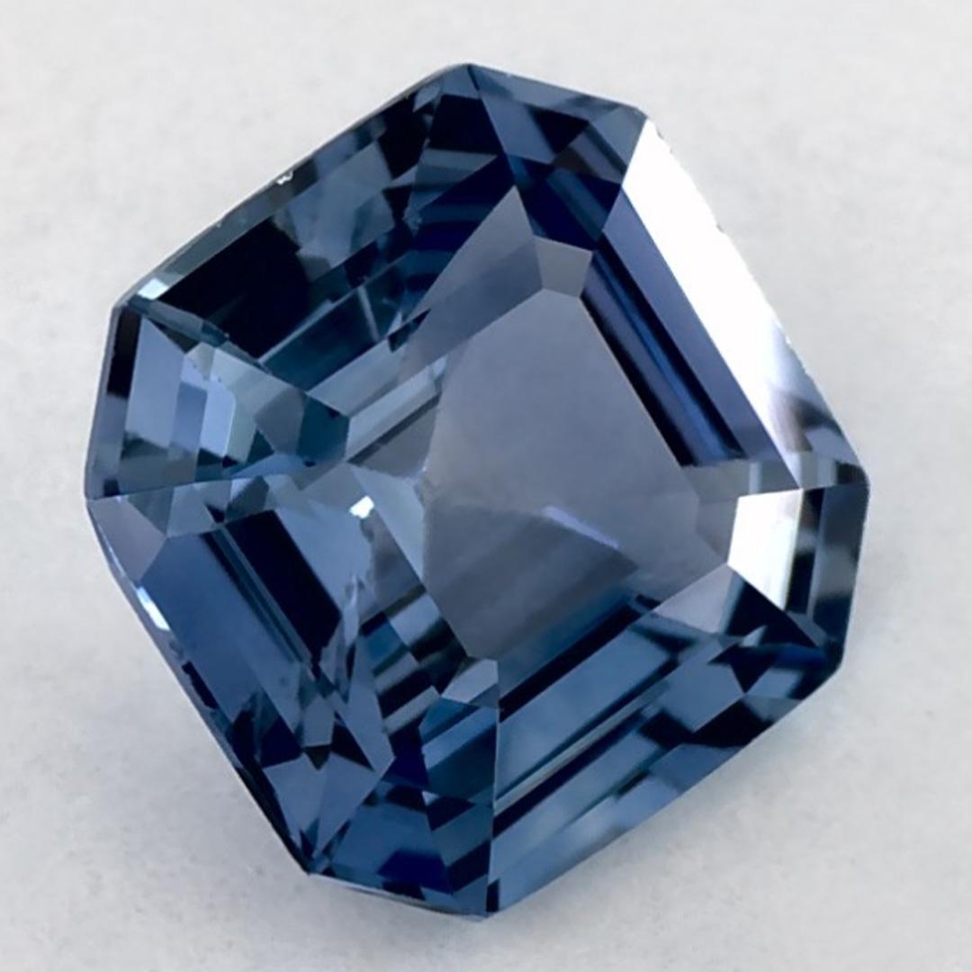 Taille octogone Pierre précieuse taille octogonale saphir bleu 1.07 carat en vente