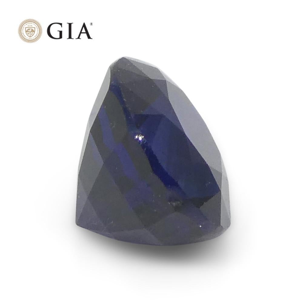 Saphir bleu ovale non chauffé de 1,07 carat certifié GIA 5