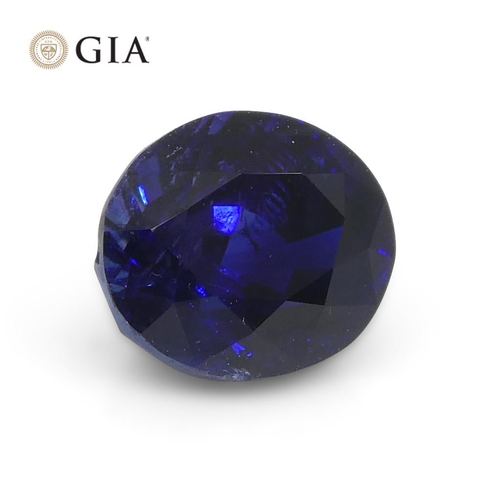 Saphir bleu ovale non chauffé de 1,07 carat certifié GIA 4