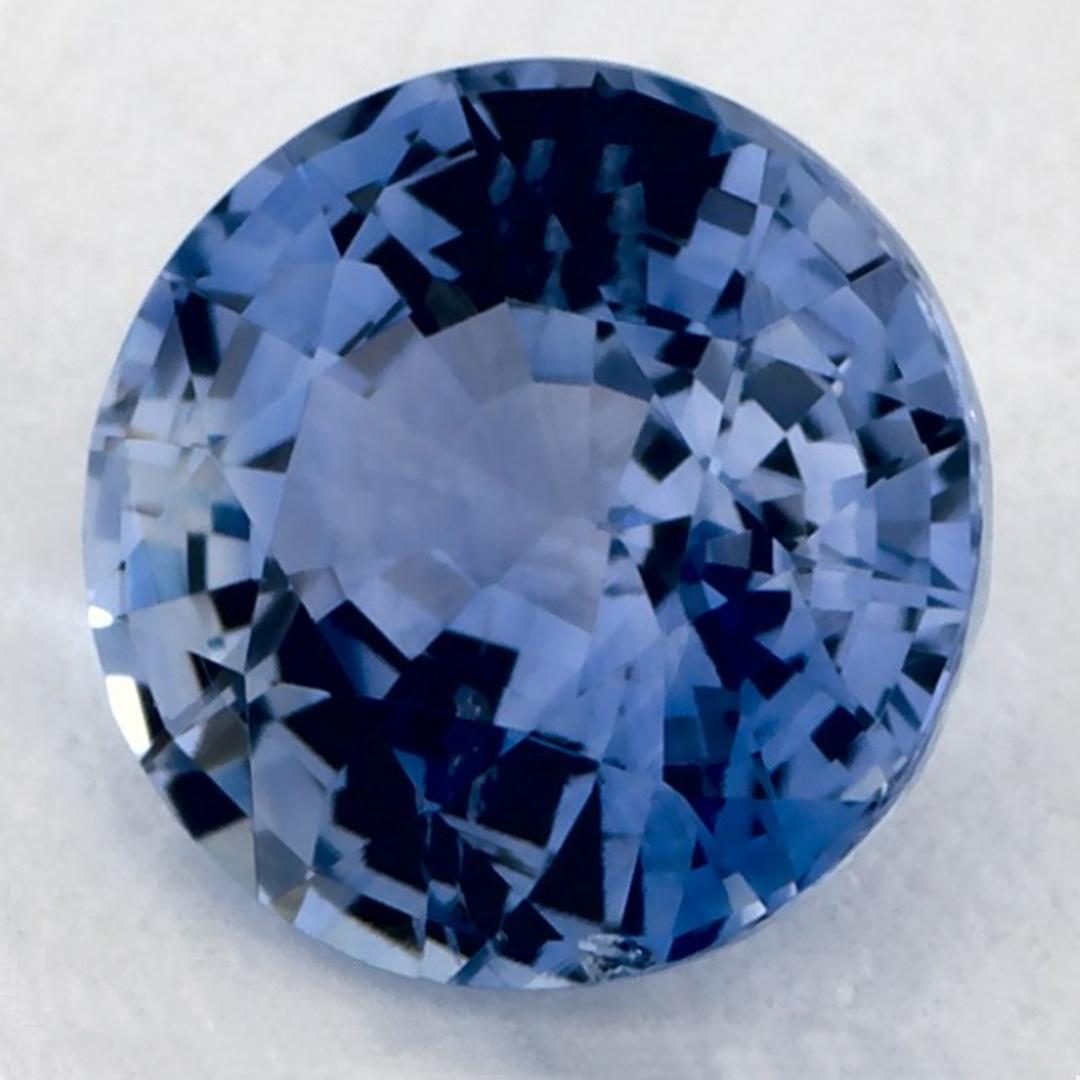 Una pietra natale di settembre molto preziosa con un delizioso colore blu. Si ritiene che portino fortuna e fortuna alla vita.

Esplora la vivace collezione di smeraldi, rubini e zaffiri nel nostro negozio, disponibili come gemme sciolte e