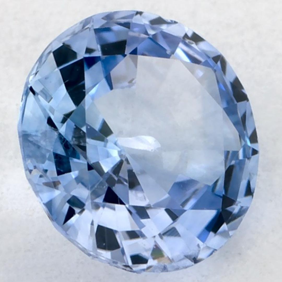 Dieser natürliche blaue Saphir bietet Eleganz und Raffinesse. Mit seiner satten Farbsättigung und seinem präzisen Schliff ist er das perfekte Herzstück für einen Verlobungsring oder ein luxuriöses Schmuckdesign.

Dieser Saphir stammt aus Sri Lanka