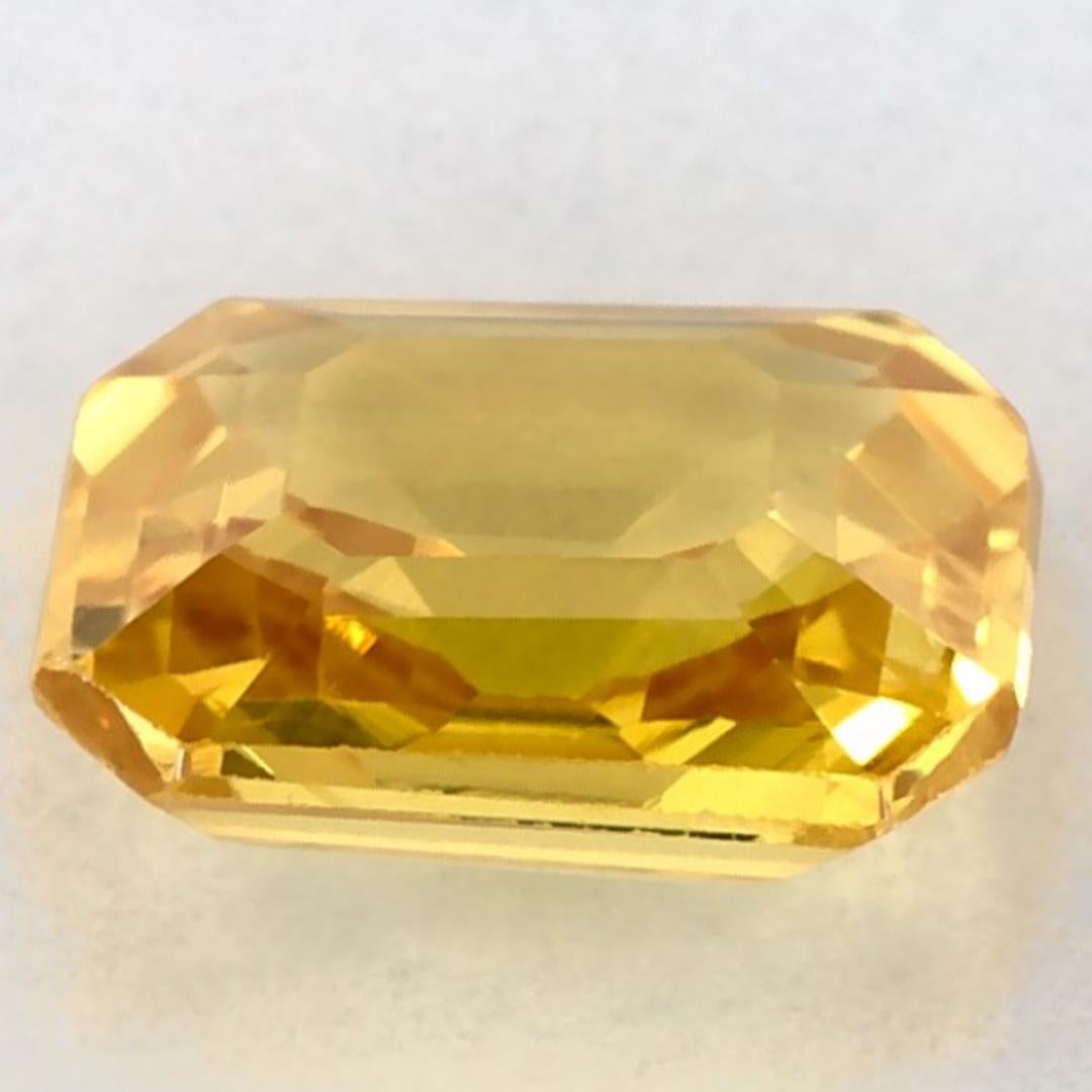 1.07 Ct Yellow Sapphire Octagon Loose Gemstone (pierre précieuse en vrac) en vente 3