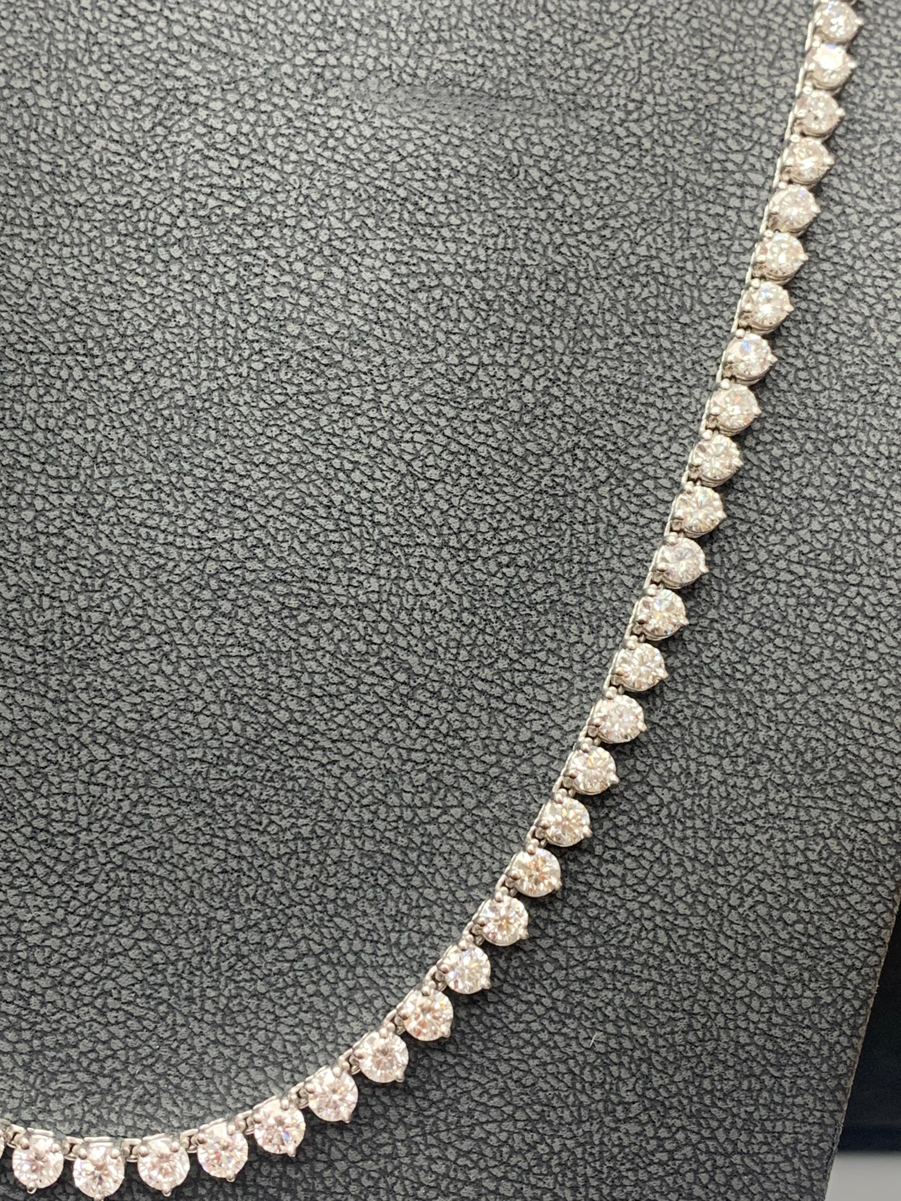 Collar de tenis con diamantes de 10,70 quilates en oro blanco de 14 quilates en Nuevo estado para la venta en NEW YORK, NY