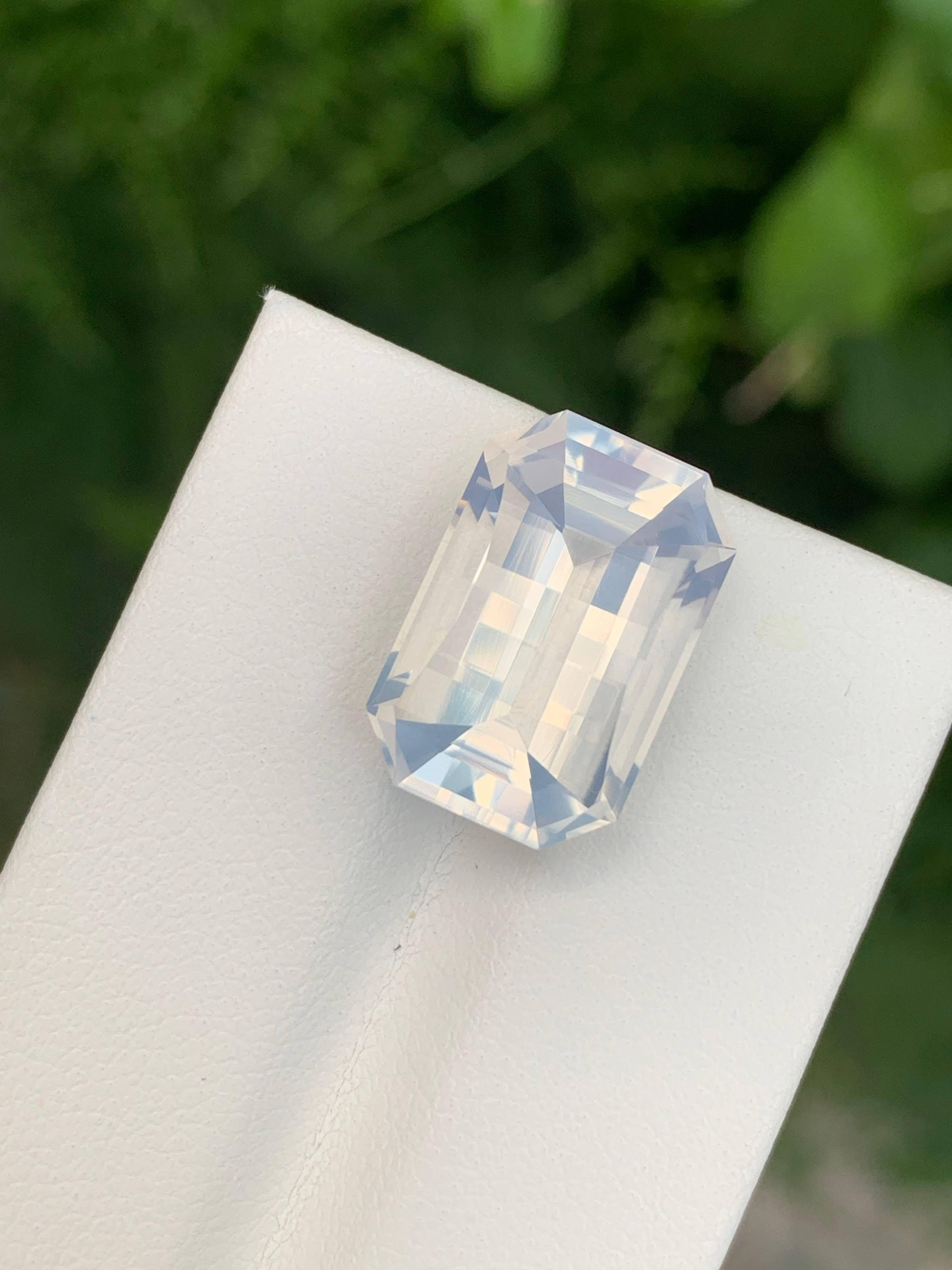 10,70 Karat Natürlicher loser facettierter Mondstein Pixelschliff Afrikanischer Edelstein für Damen oder Herren im Angebot