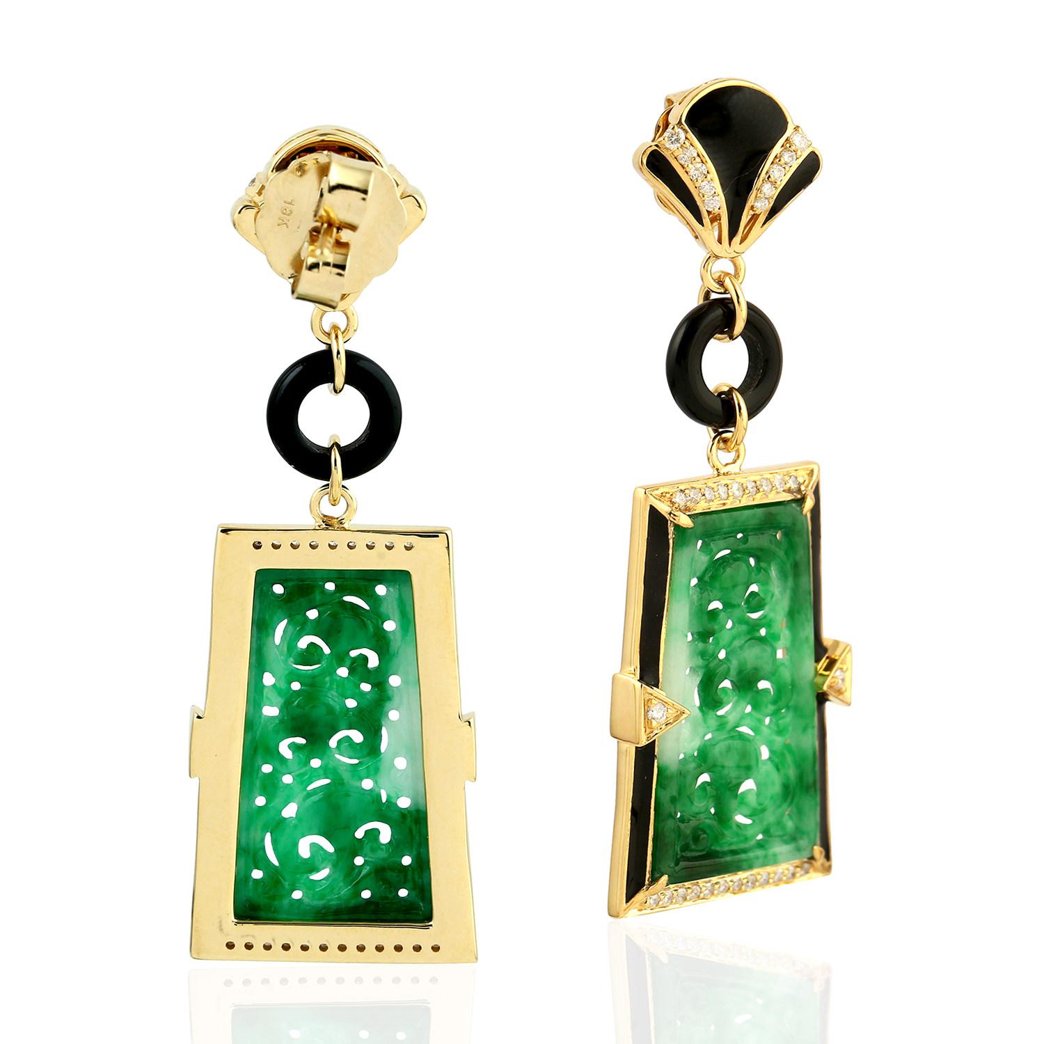 Contemporary 10.71 ct Carved Jade Dangle Earrings With Black Onyx & Diamonds In 18k Gold For Sale