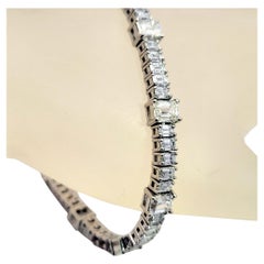 10.71 Ct Emerald Cut Diamond Platinum Tennis Bracelet