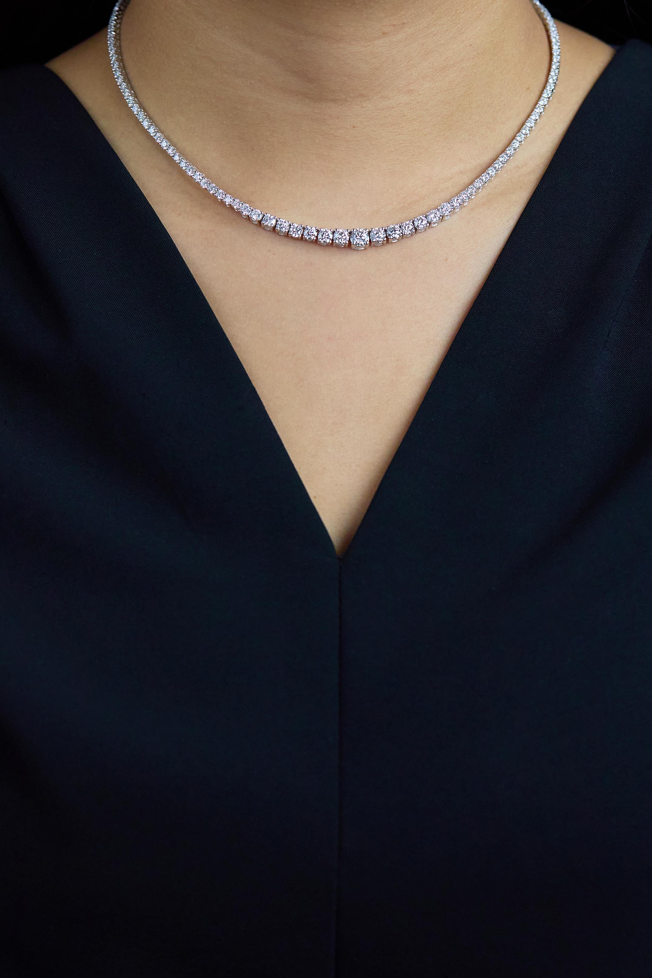 Contemporain Collier Riviera 10,72 carats de diamants ronds taillés en brillant en vente
