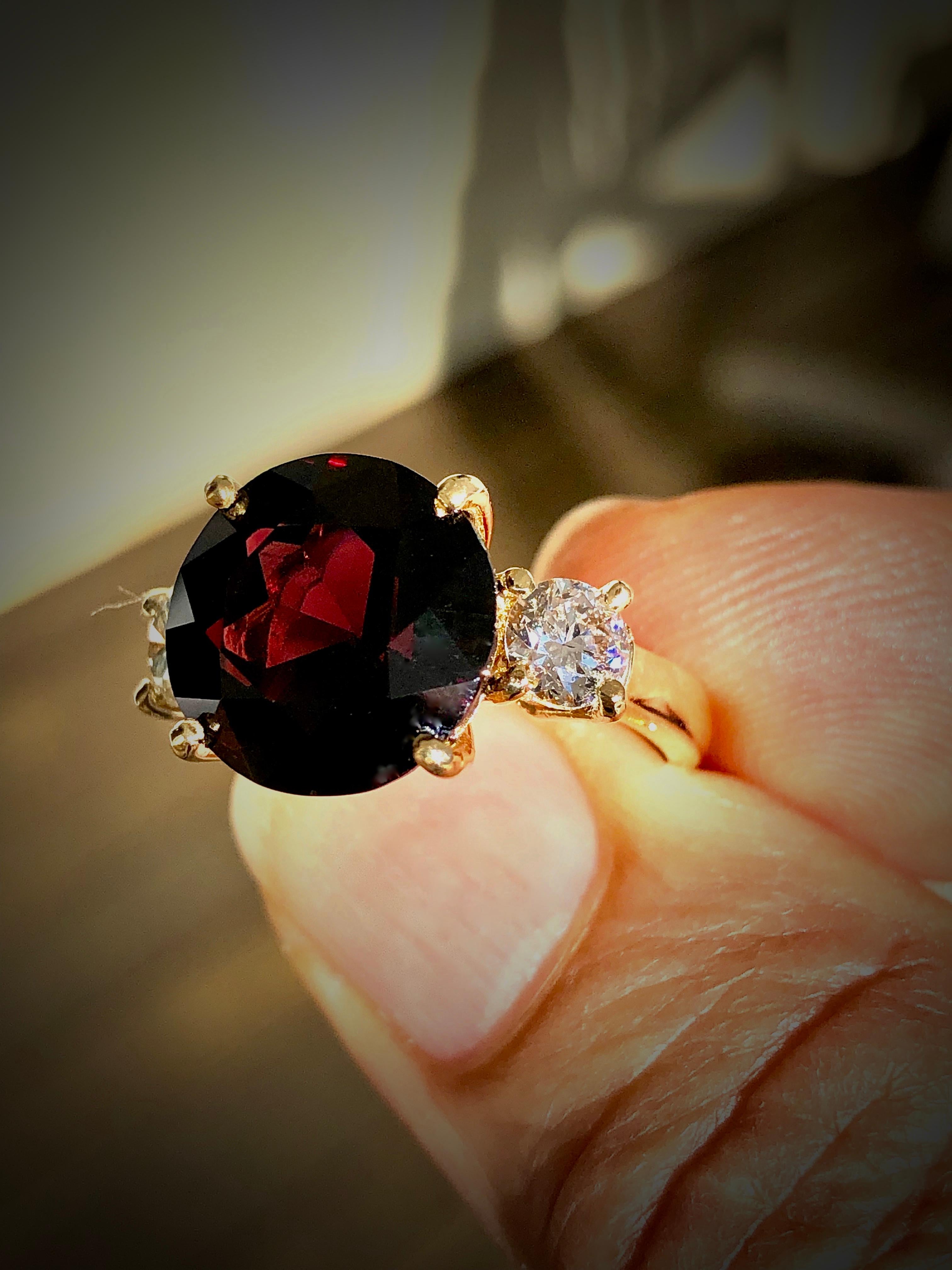 Estate Round Cut Natural Spinel & Diamond Engagement Ring 18K For Sale 4