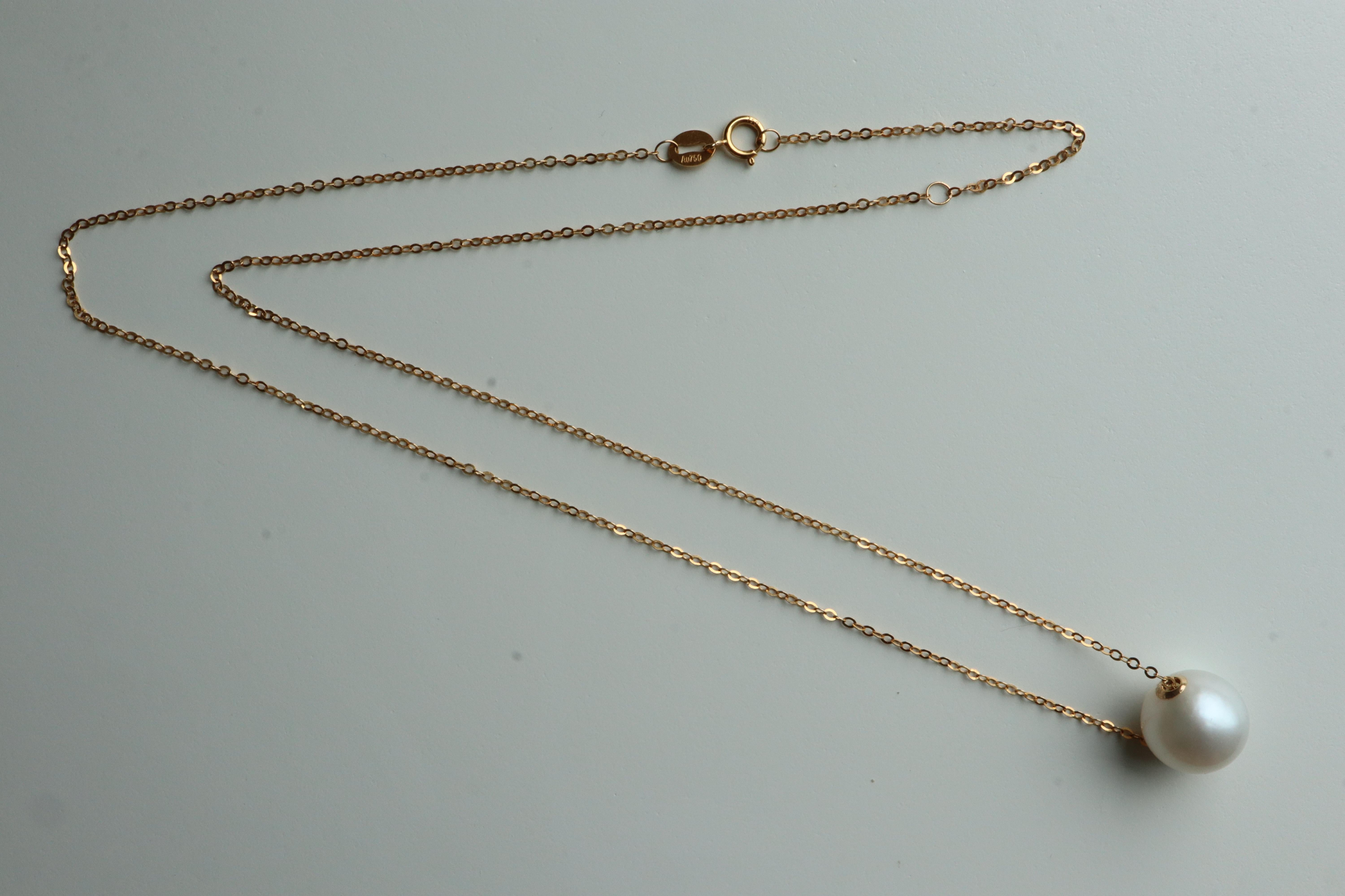 Collana di perle dei mari del sud da 10,73 mm in oro massiccio 18 carati In condizioni Nuovo in vendita a Singapore, SG
