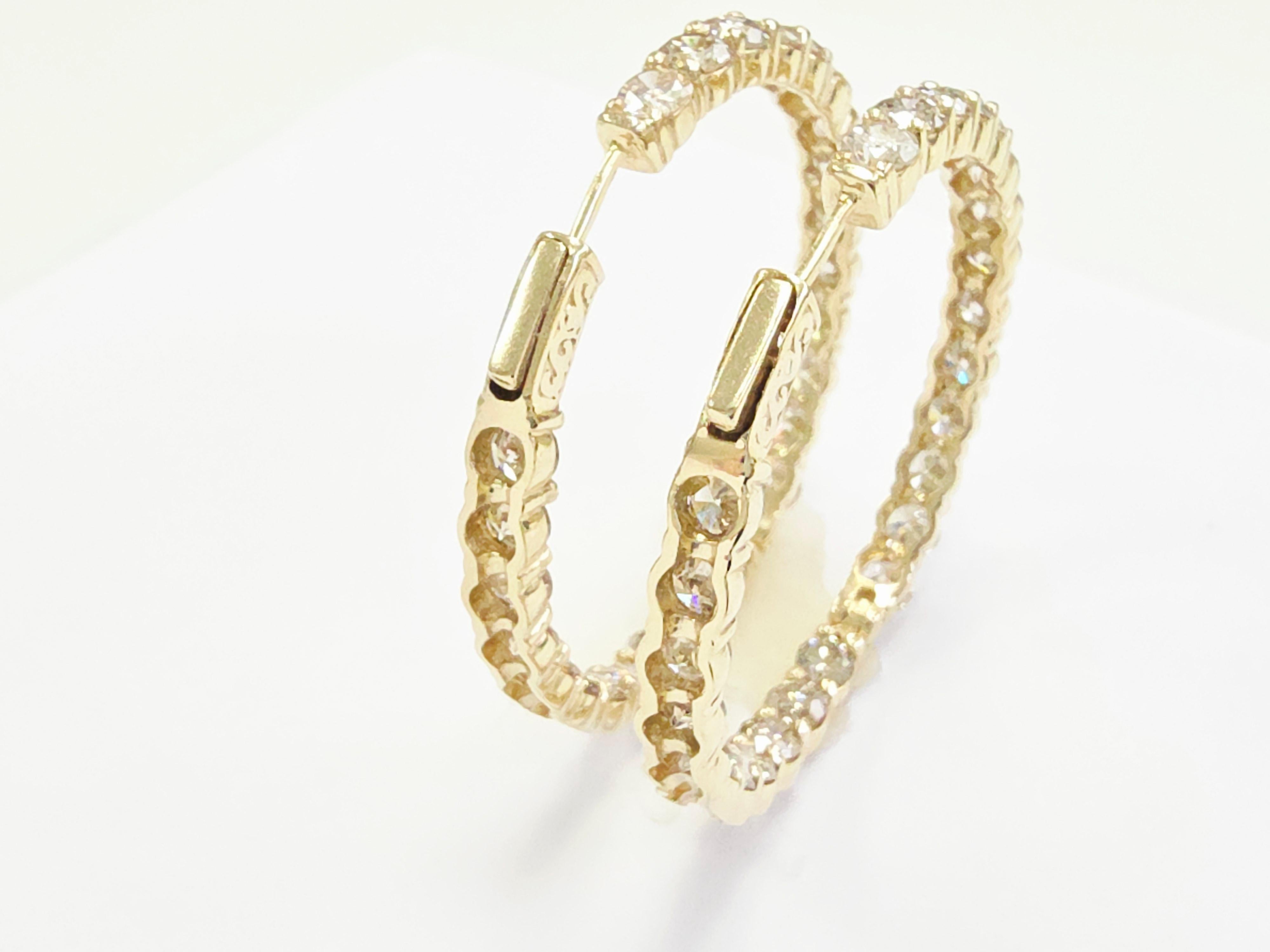 Boucles d'oreilles 10.75 carats diamant or jaune 14 carats en vente 1