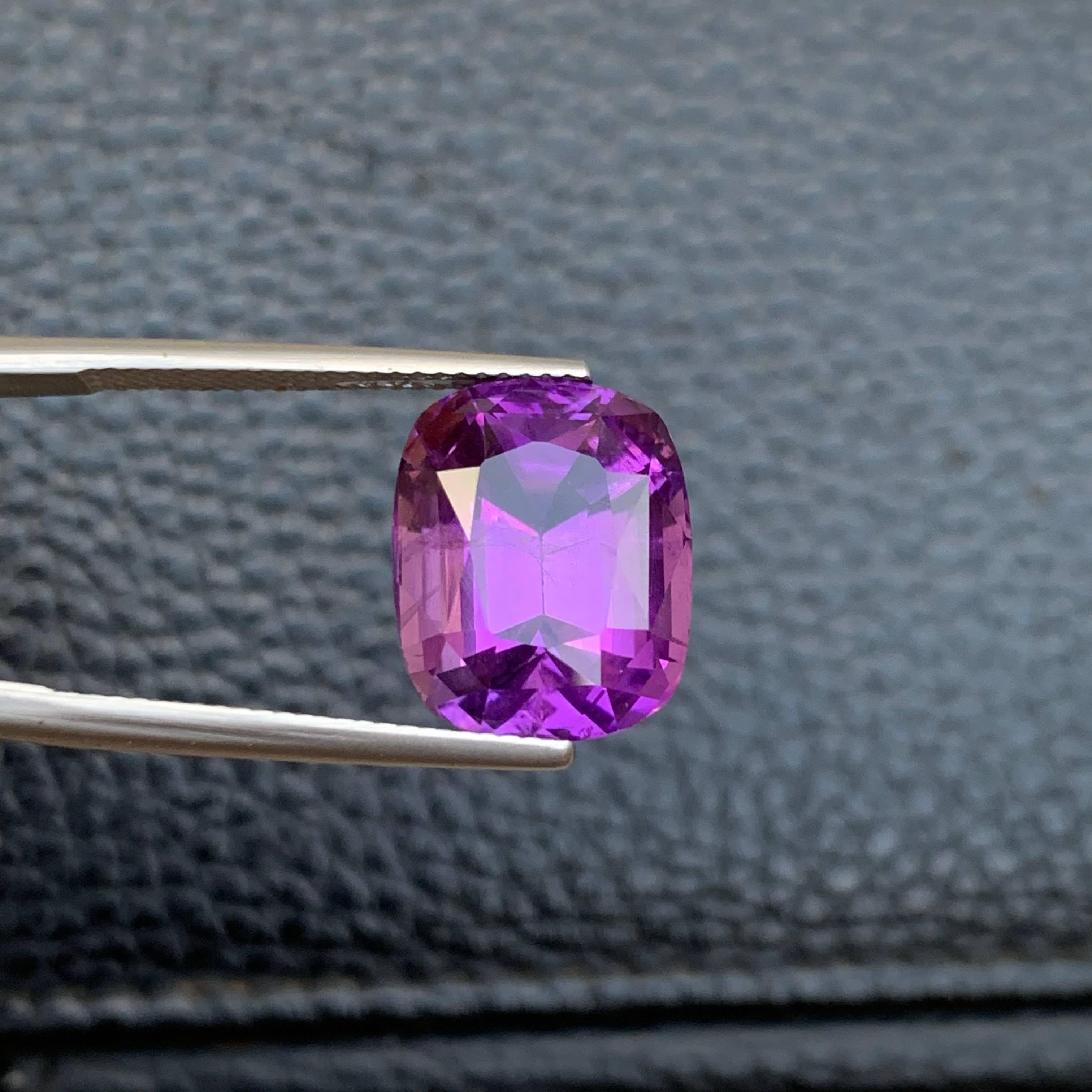 da uomo o donna 10.75 carati di pietra ametista viola naturale sciolta con taglio a cuscino Gemma brasiliana in vendita