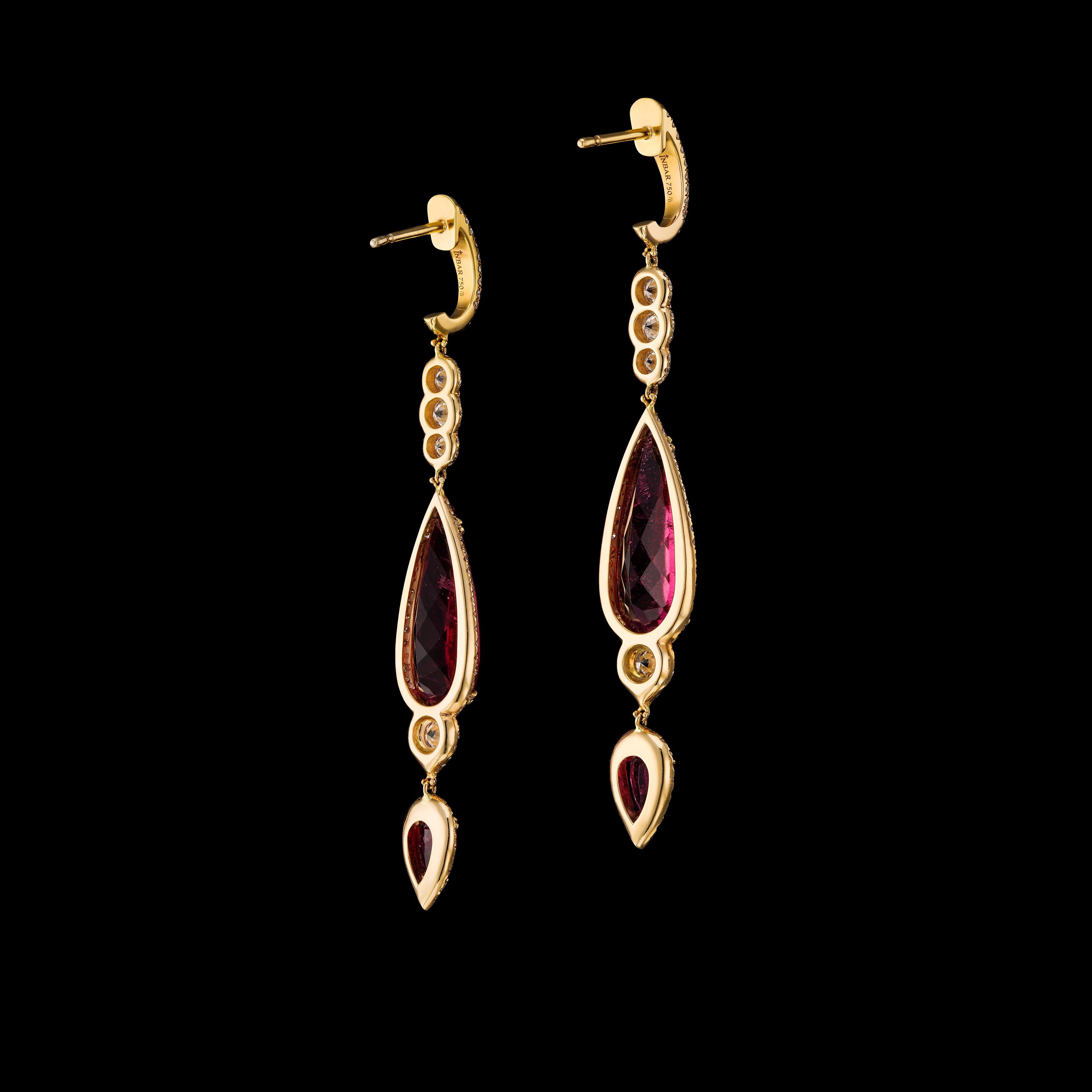 10.75 Carat Red Tourmaline Diamond Dangle Earrings in 18 Karat Rose Gold For Sale 1