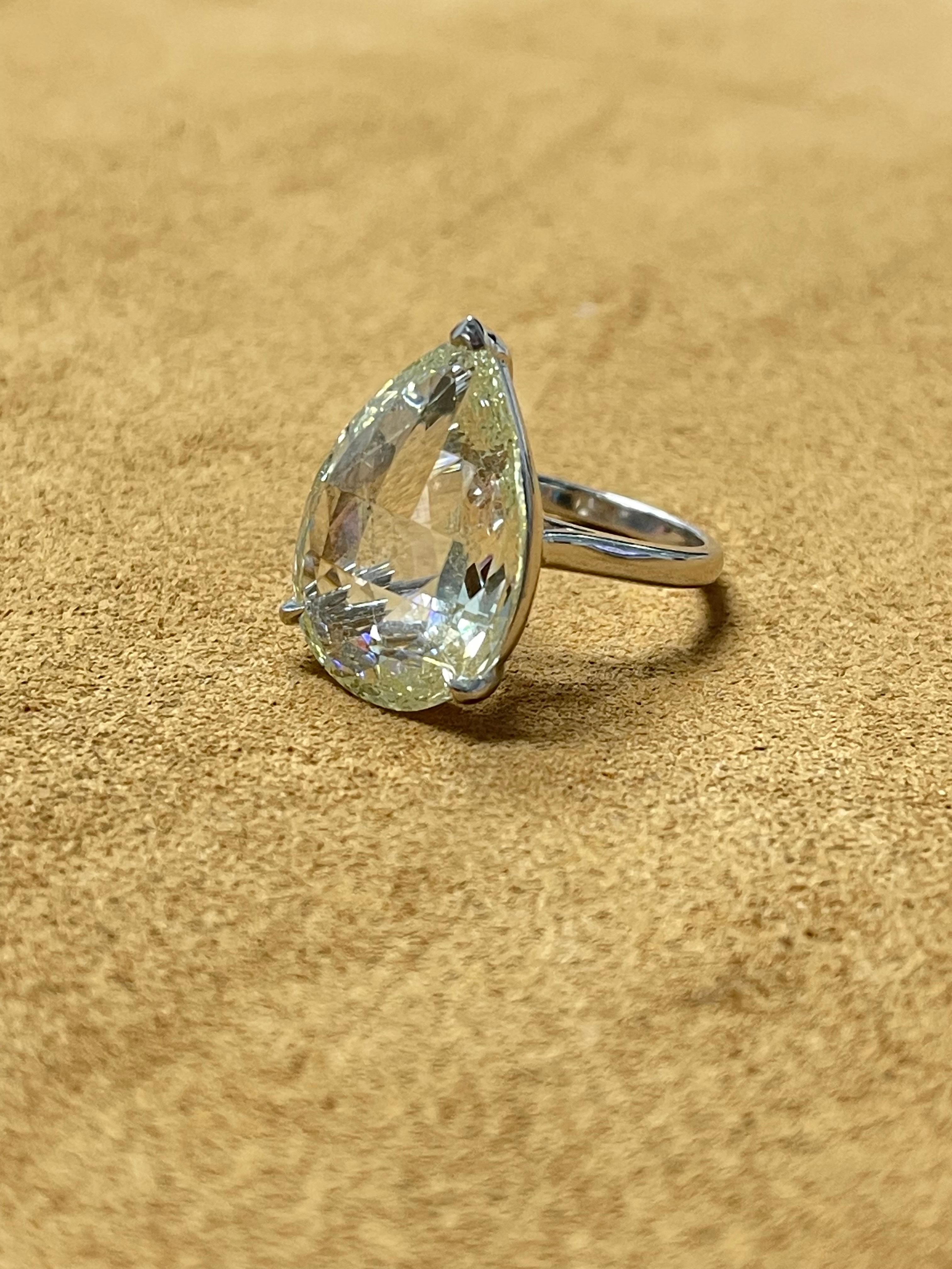 Taille rose Bague de fiançailles en platine de 10,75 carats de diamants en forme de poire taillés en rose. en vente