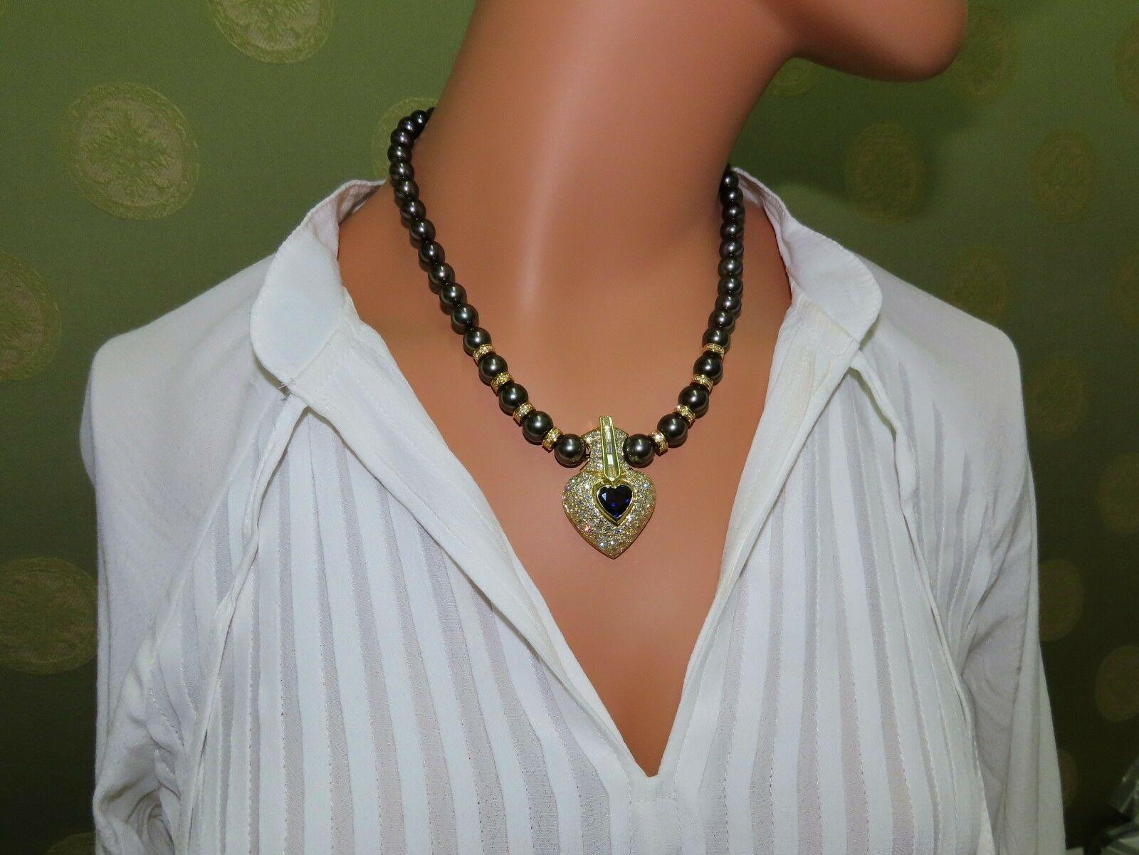 Women's or Men's 10.75ct Natural Heart Blue Sapphire Diamonds Tahitian Pearls Necklace 18 karat For Sale