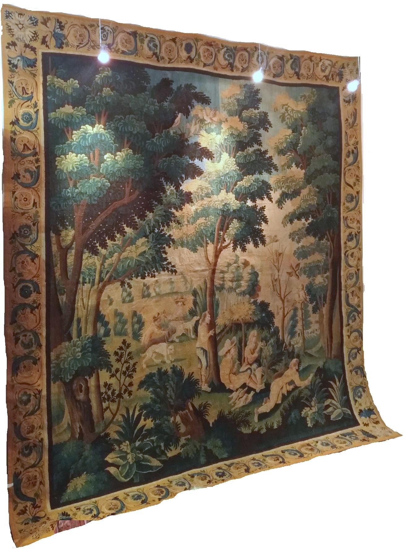 1077 - 18th century tapestry from the Aubusson Manufacture.
Representation The Capture Of Birds
Perfect state of conservation.