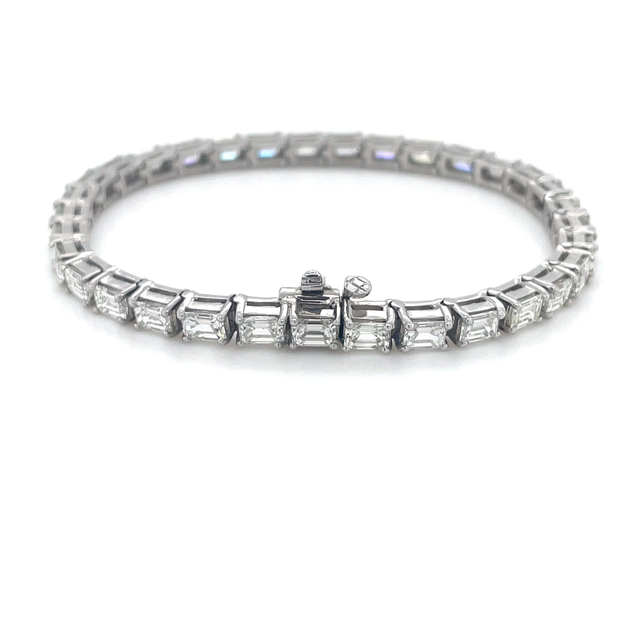 Taglio smeraldo Bracciale tennis con diamanti da 10,77 carati in vendita