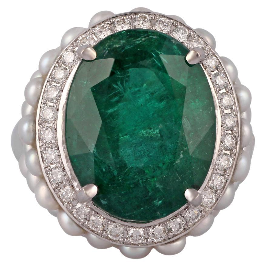 10.77 cts Clear Zambian Emerald, Pear & Diamond Double Cluster Ring in 18k Gold For Sale