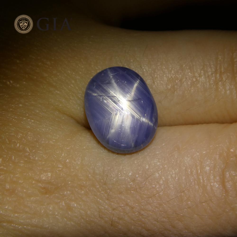 Saphir bleu cabochon ovale 10,77 carats certifié GIA   