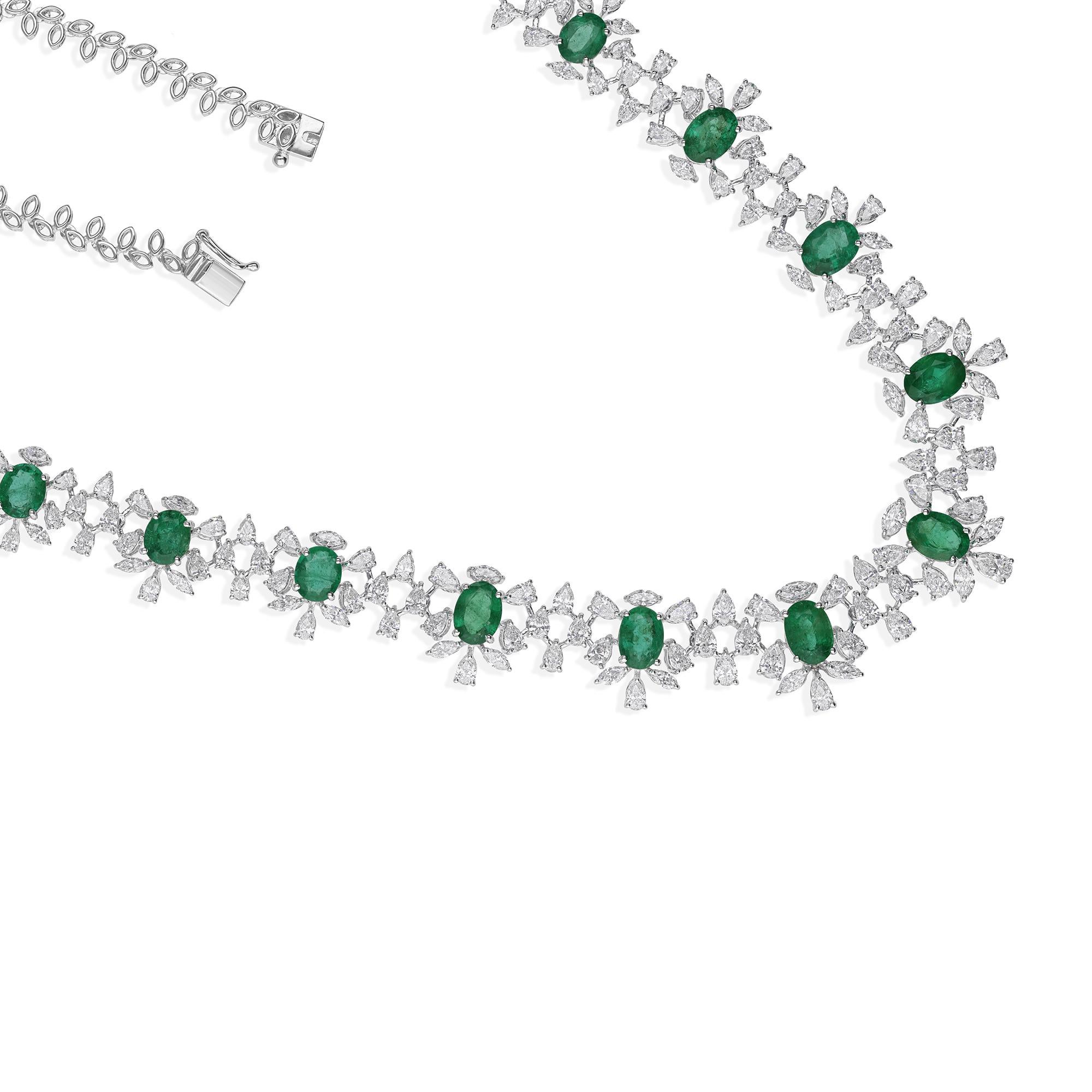 10,79 Karat sambischer Smaragd 10,6 Karat SI/H Diamant-Halskette 14 Karat Weißgold (Art déco) im Angebot