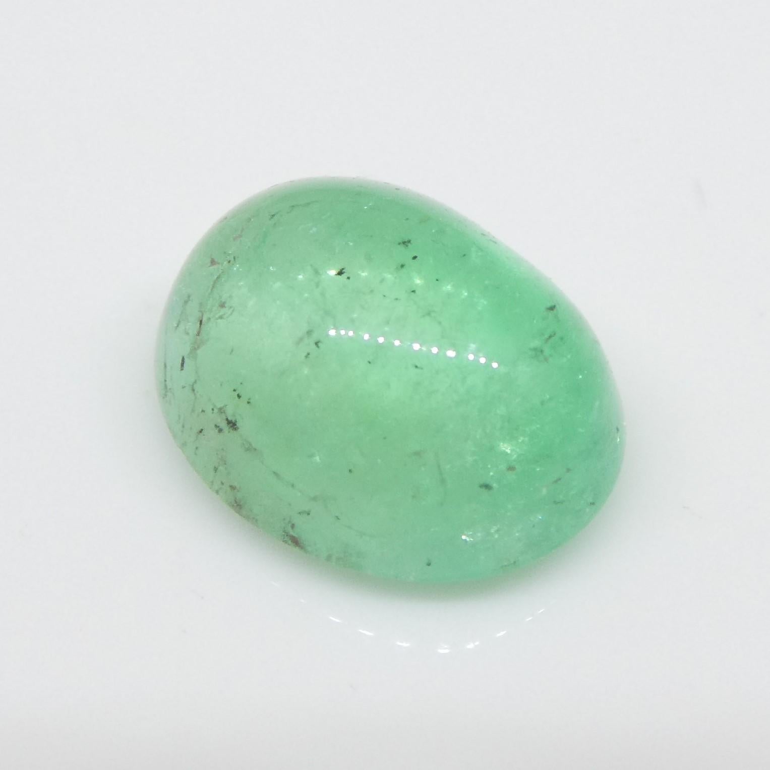 1.07ct Oval Cabochon Green Emerald from Colombia For Sale 1