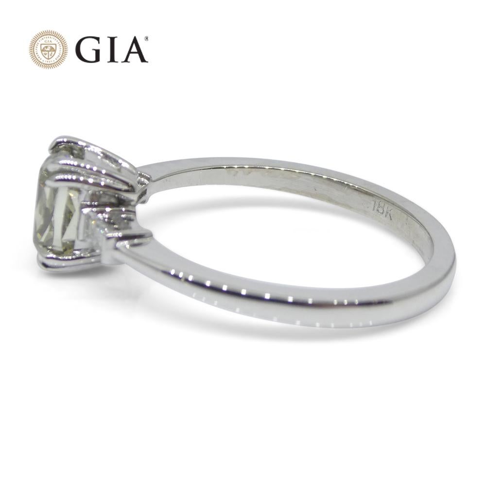 1.07ct Yellowish Green Fancy Diamond Cushion Engagement Ring set in 18k White Go For Sale 8