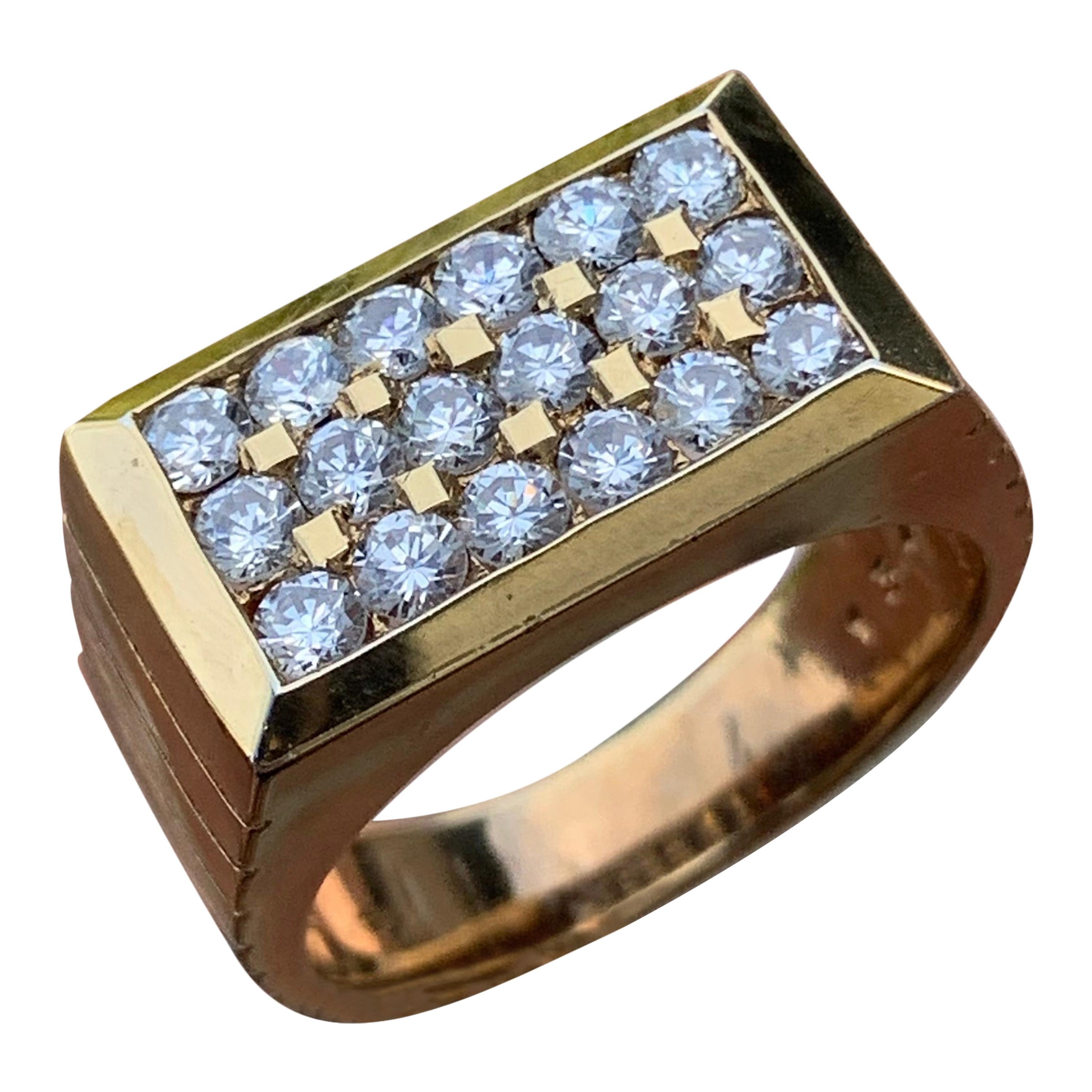 1.08 Carat Diamond Ring/Band, 10 Karat, 1980s Ben Dannie Original Design For Sale