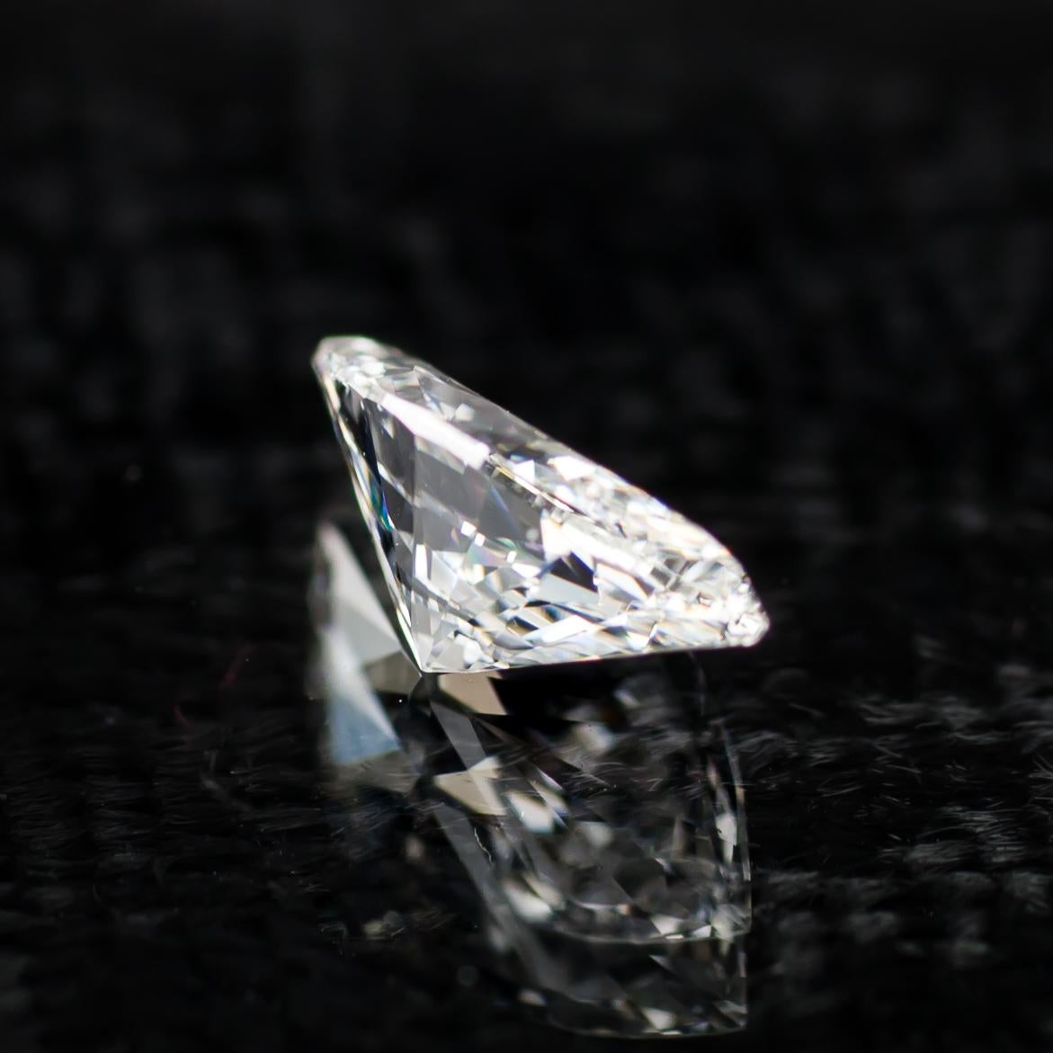 Diamant taille brillant marquise non serti de 1,08 carat F / VS2 certifié GIA Excellent état - En vente à Sherman Oaks, CA