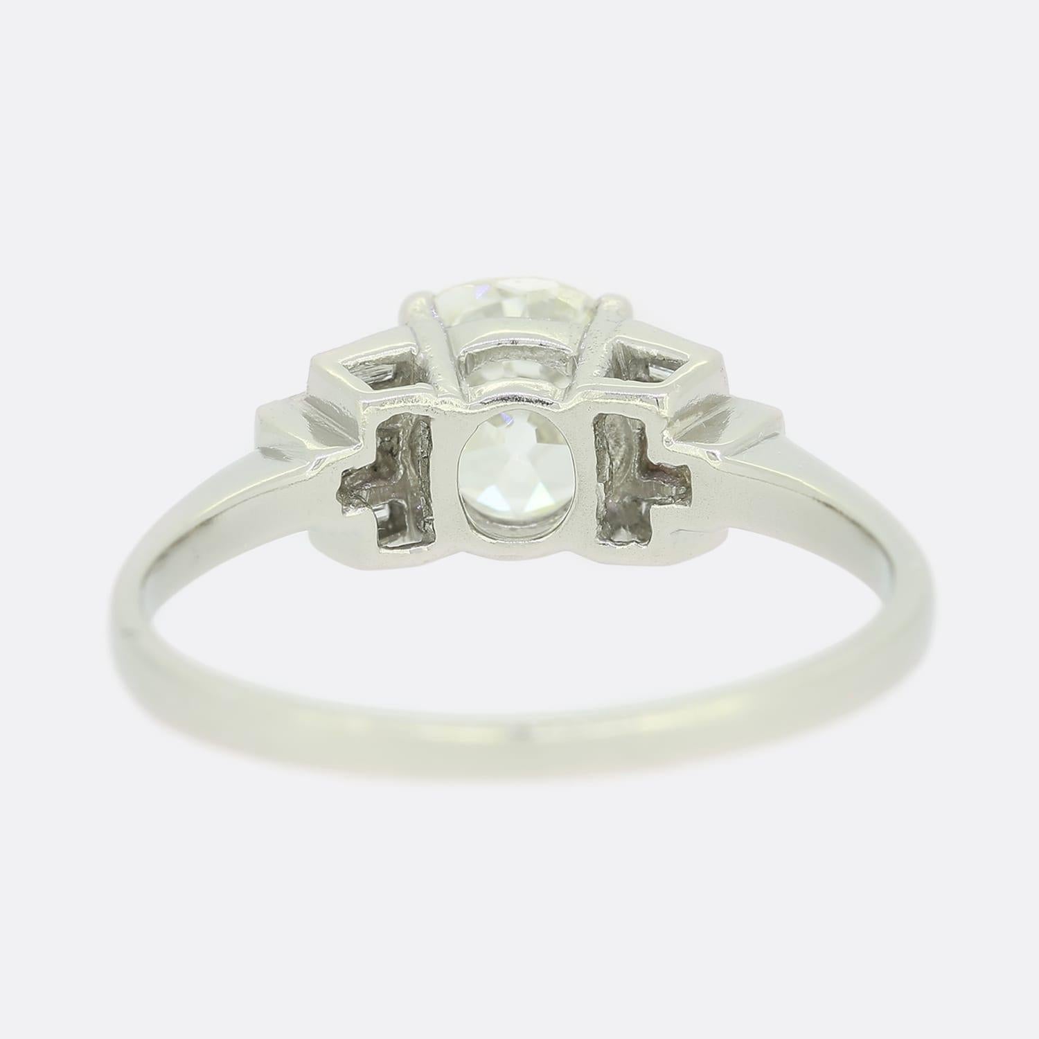 Anillo de compromiso solitario con diamante talla cojín antiguo de 1,08 quilates Corte cojín en venta