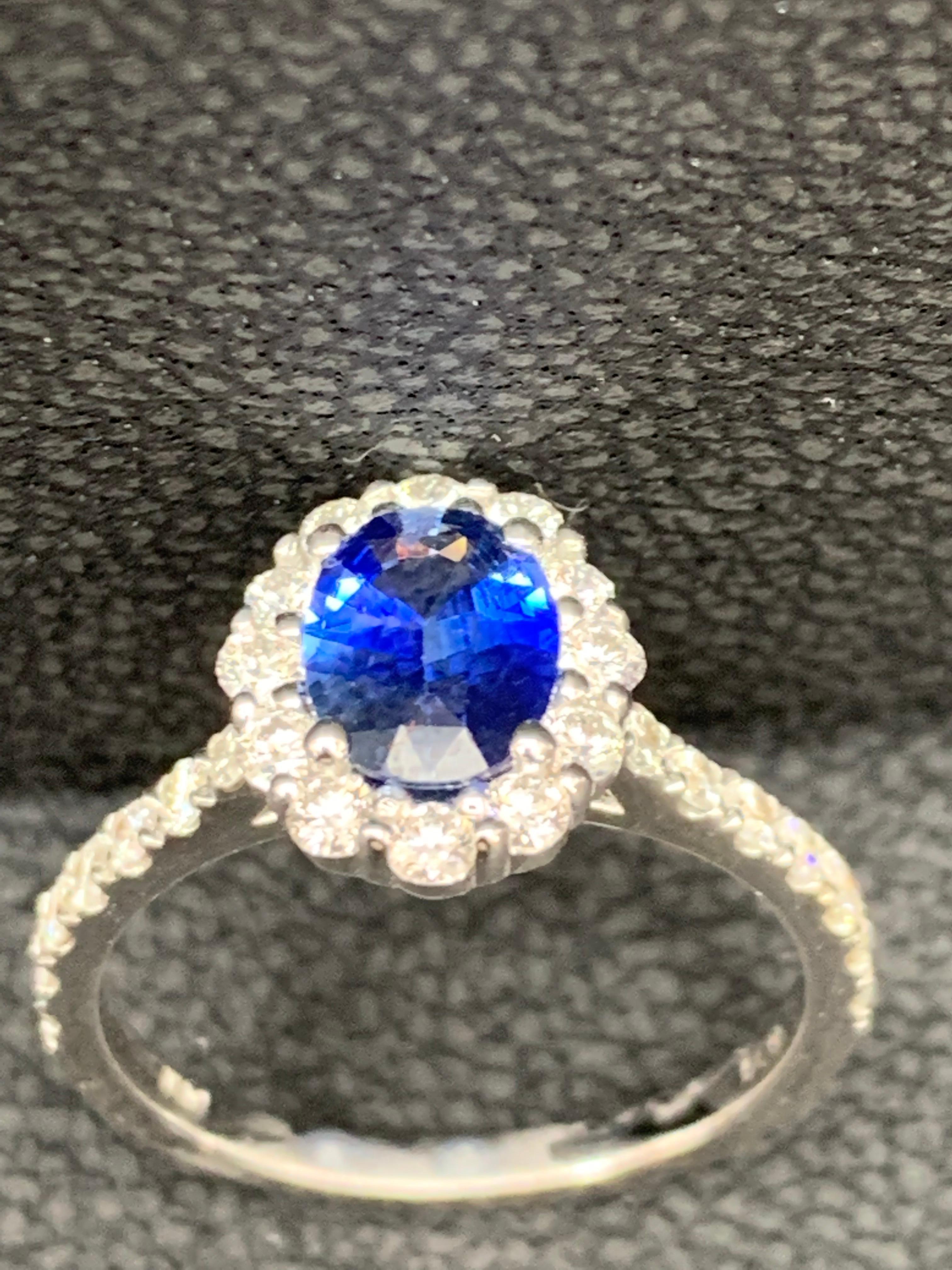 1.08 Carat Oval Cut Blue Sapphire and Diamond Engagement Ring in 14K White Gold For Sale 2