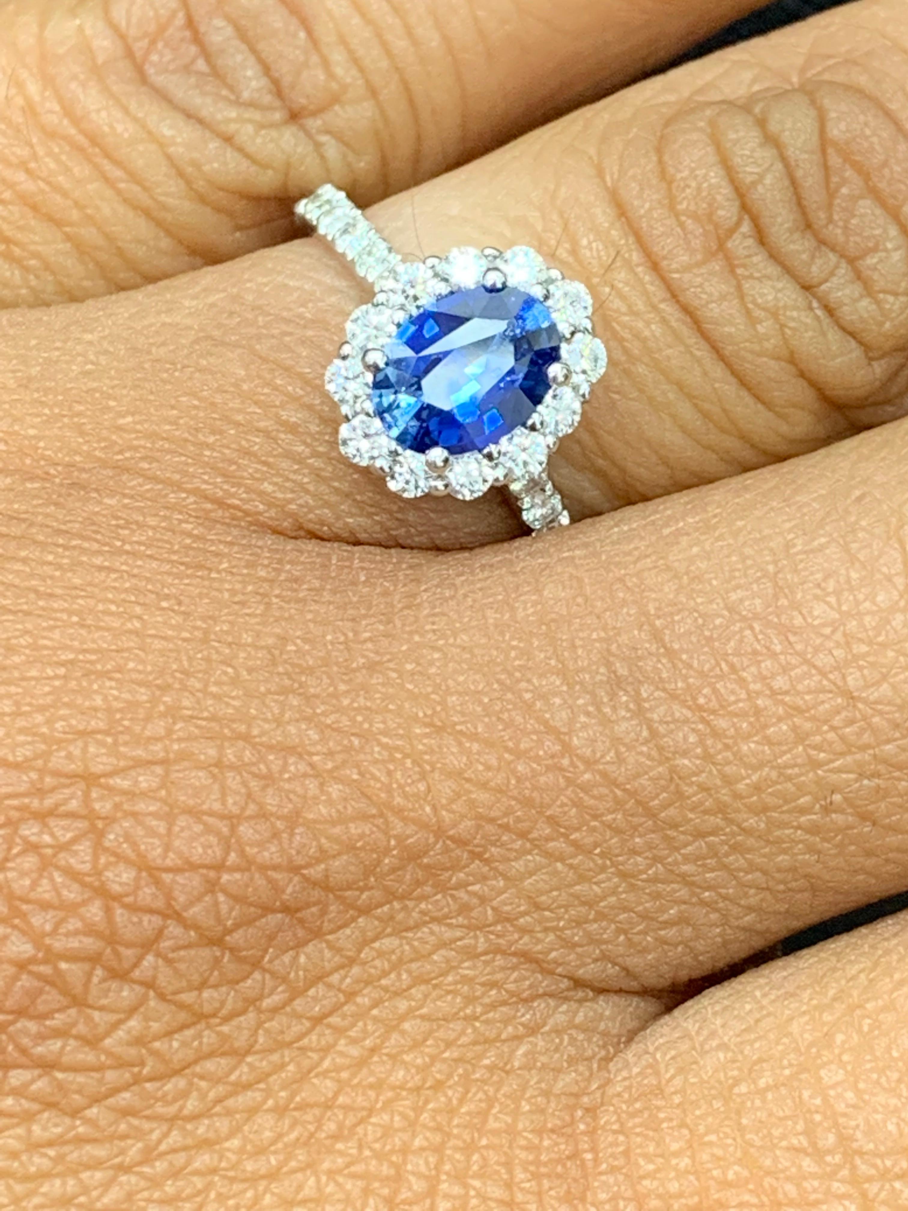 1.08 Carat Oval Cut Blue Sapphire and Diamond Engagement Ring in 14K White Gold For Sale 4