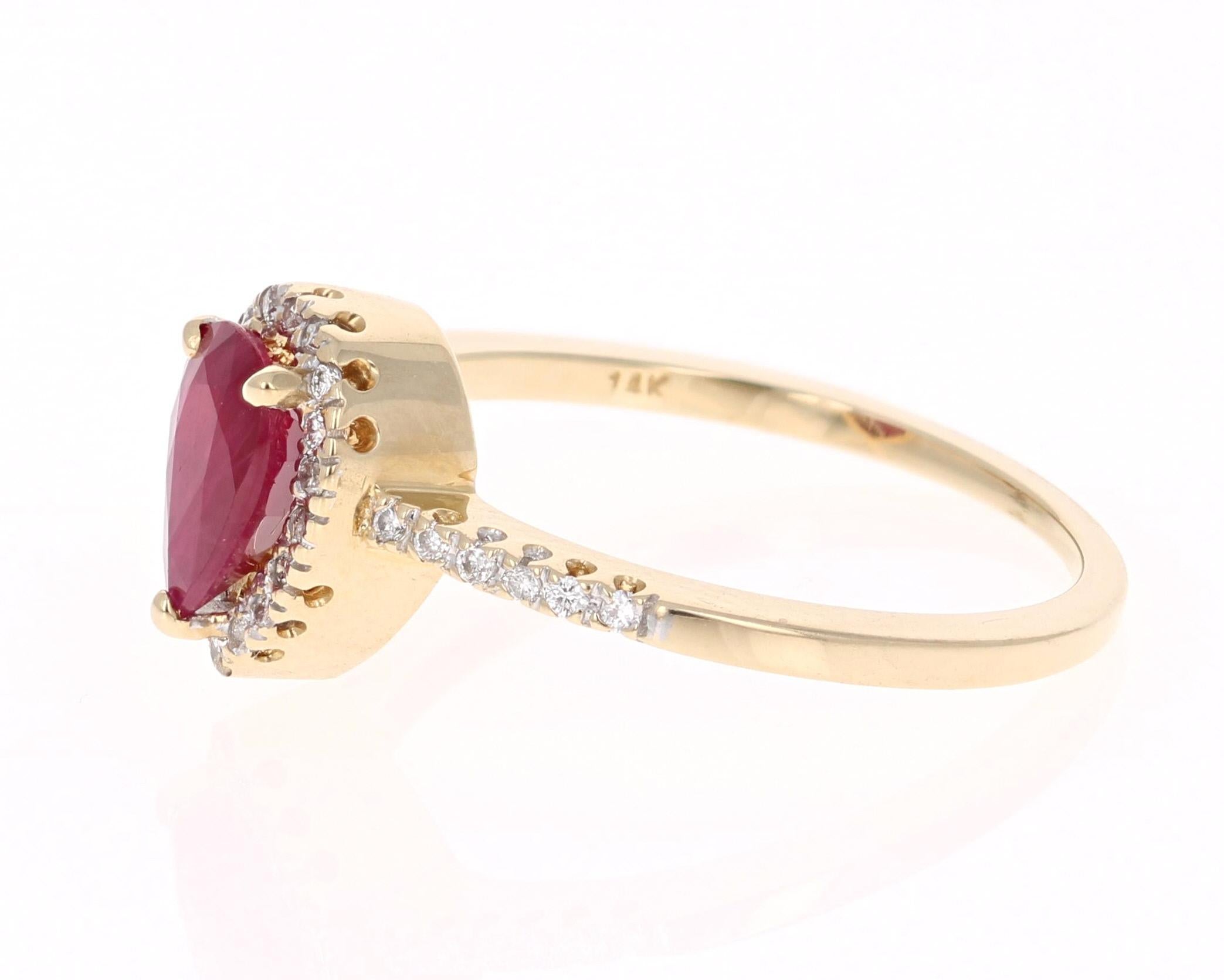 Contemporain Bague de mariage en or jaune 14 carats avec diamants et rubis taille poire de 1,08 carat en vente