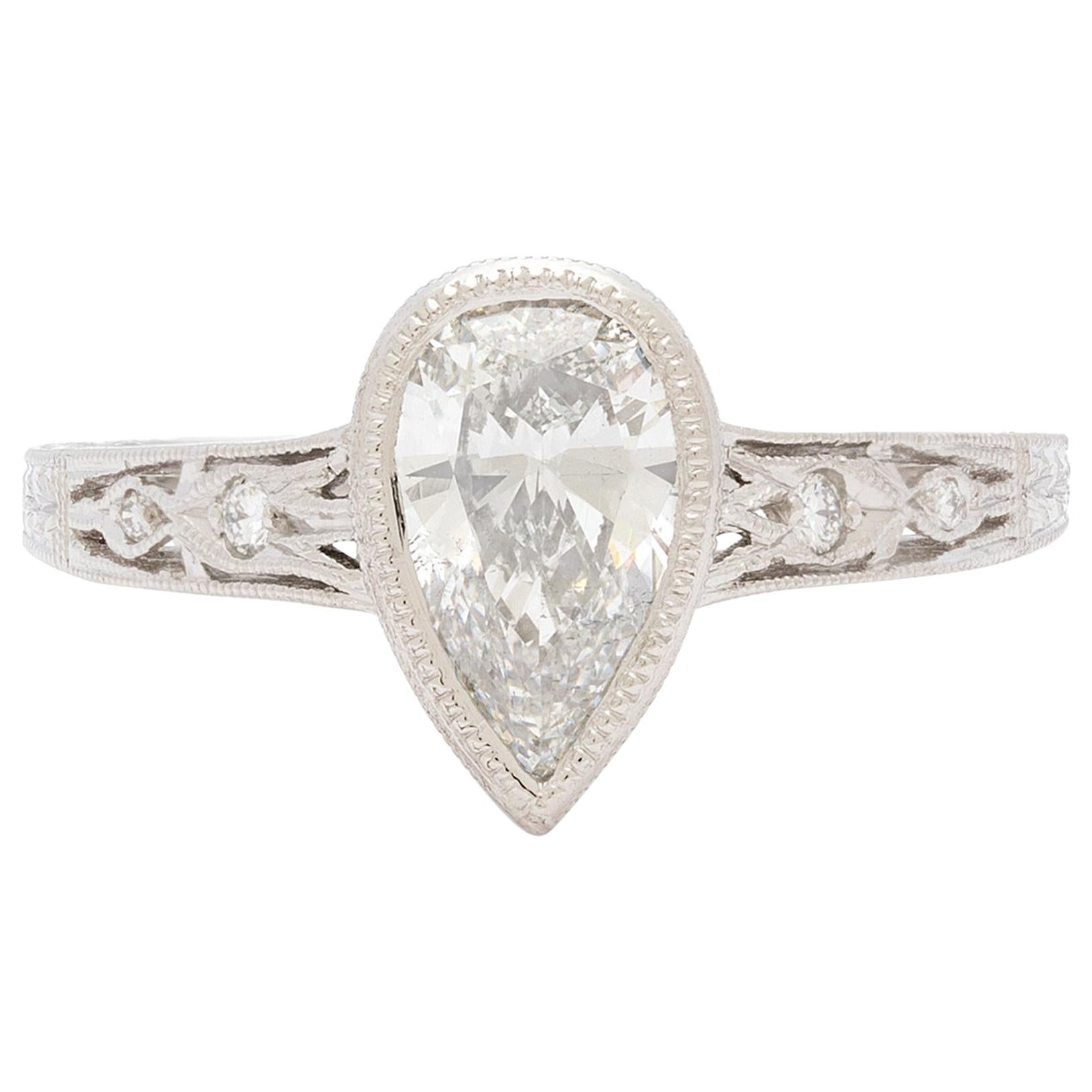 1.08 Carat Pear Shape Diamond Platinum Ring For Sale