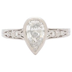 Bague en platine avec diamant en forme de poire de 1,08 carat