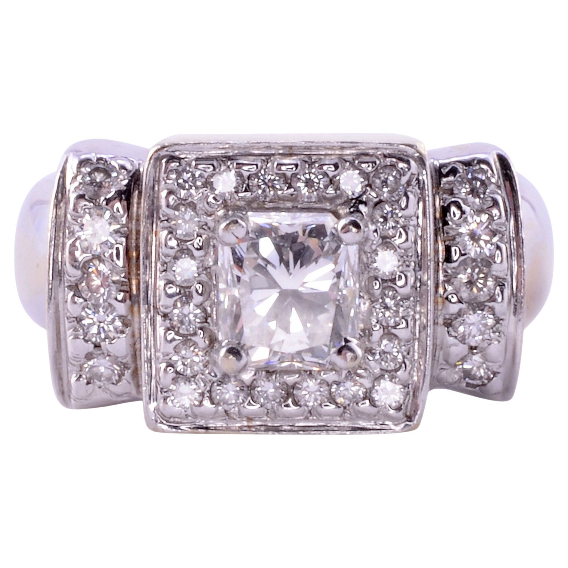 1.08 Carat Radiant Cut VVS2 Diamond Ring For Sale