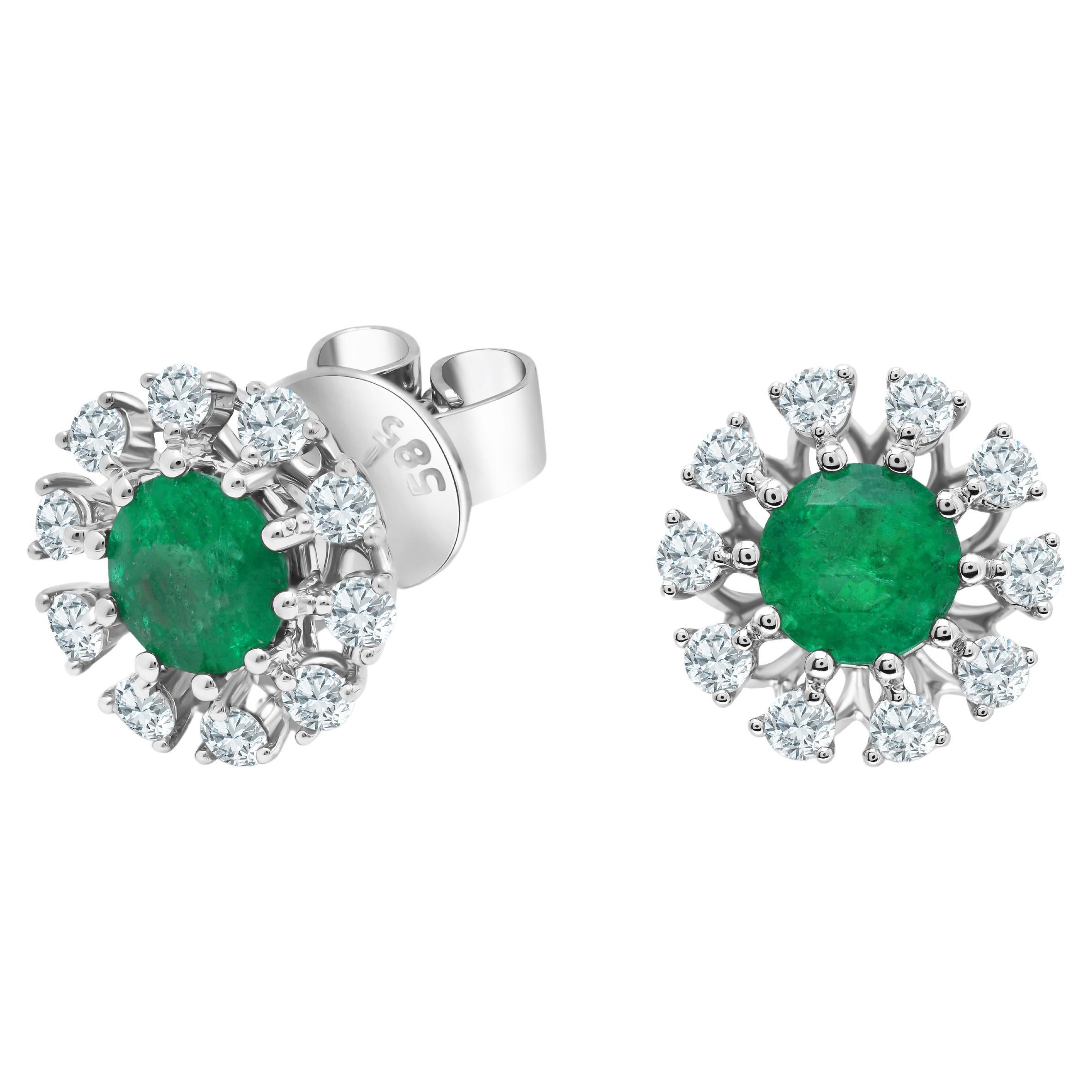 1.08 Carat Round Emerald and 0.5 Carat Natural Diamond Earrings in 14W ref2155 For Sale