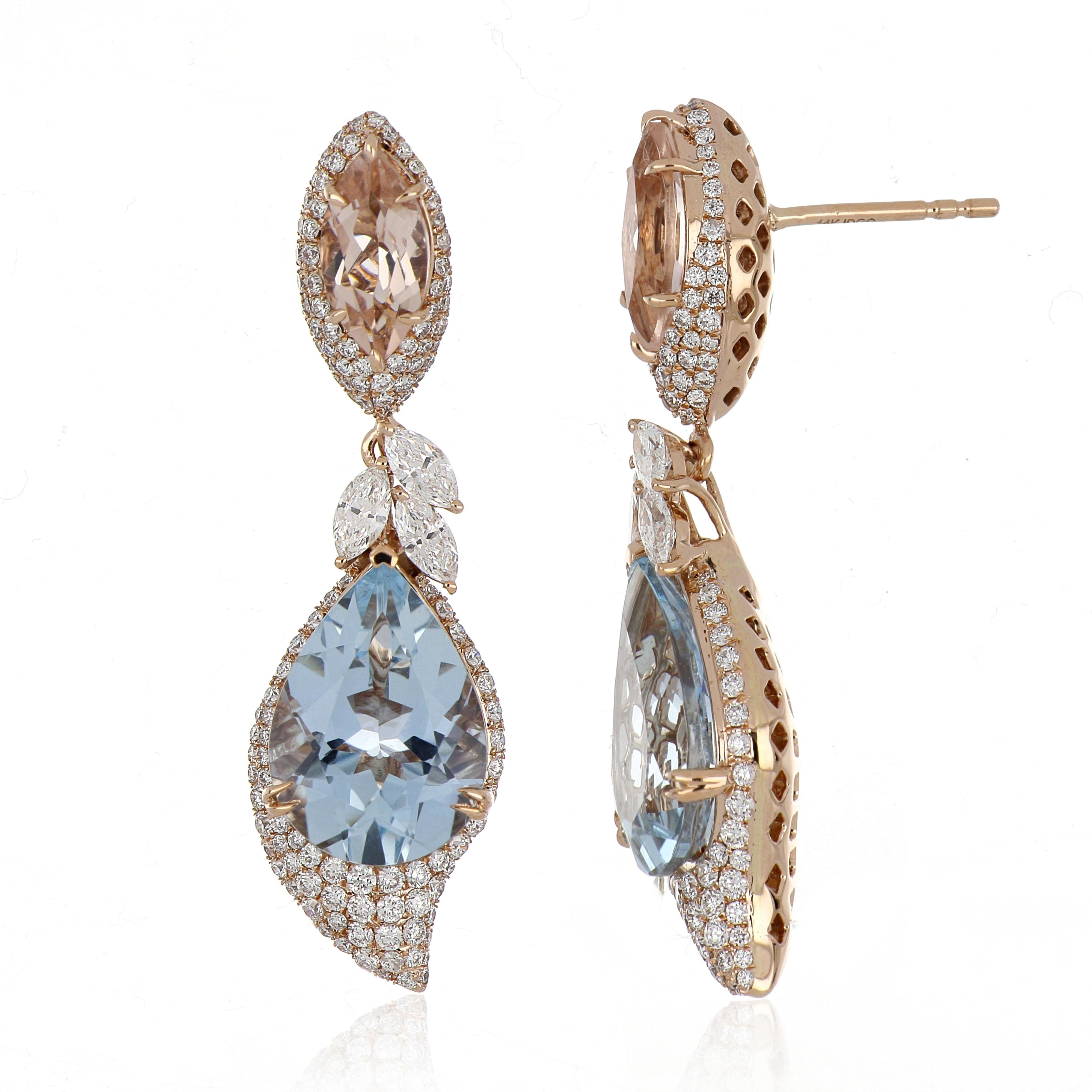 Contemporaneo Orecchino con Morganite e Acquamarina da 10,8 carati totali e diamanti in oro 14 carati in vendita