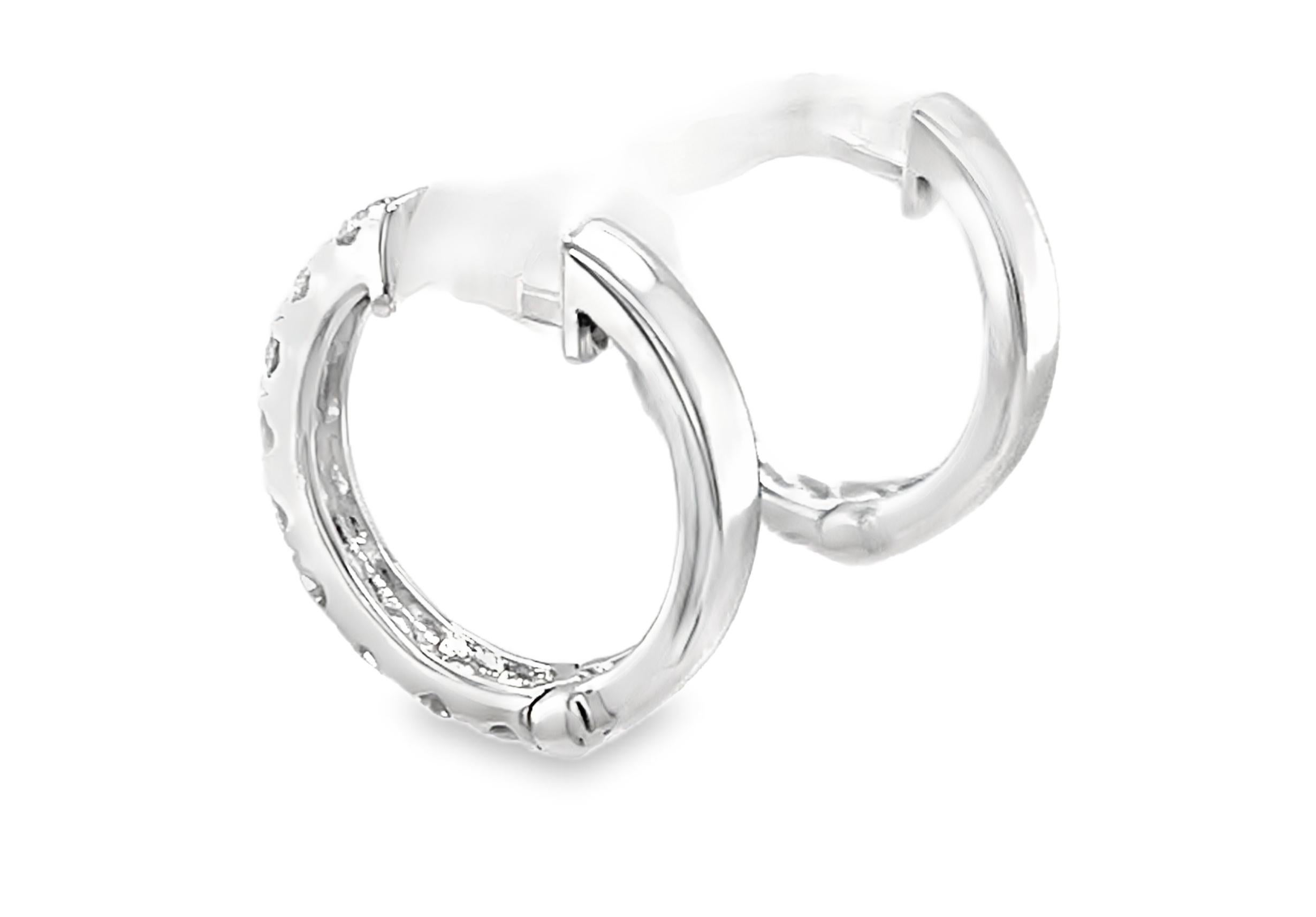 Taille ronde Boucles d'oreilles à charnière en or blanc 18 carats, diamant naturel de 1,08 carat de poids total en vente
