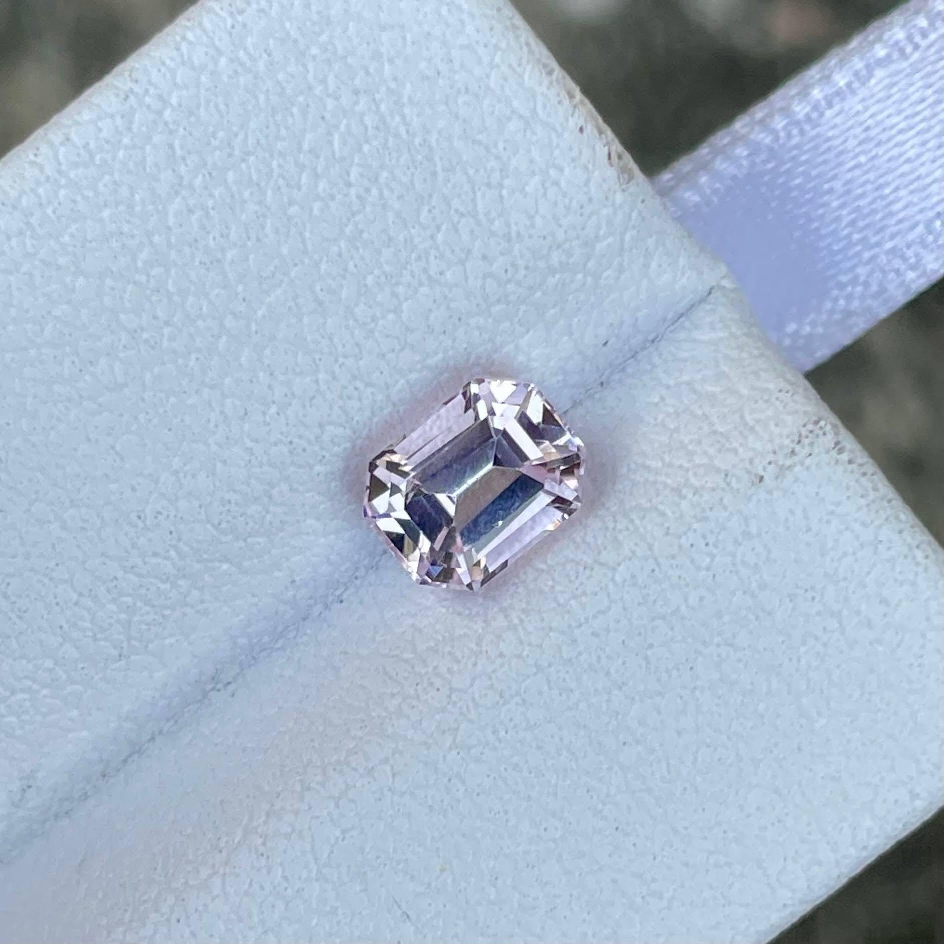 da uomo o donna 1,08 carati di Morganite rosa pietra taglio smeraldo Gemma africana naturale in vendita