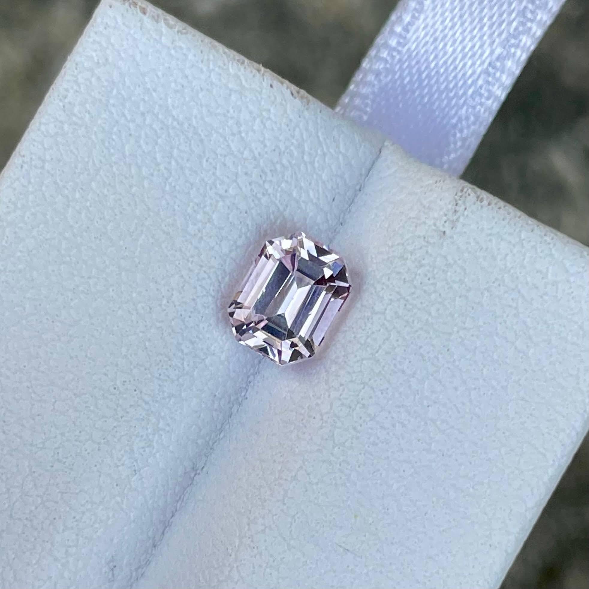 1,08 carati di Morganite rosa pietra taglio smeraldo Gemma africana naturale in vendita 2