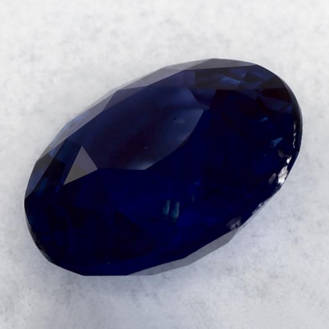 Una pietra natale di settembre molto preziosa con un delizioso colore blu. Si ritiene che portino fortuna e fortuna alla vita.

Esplora la vivace collezione di smeraldi, rubini e zaffiri nel nostro negozio, disponibili come gemme sciolte e