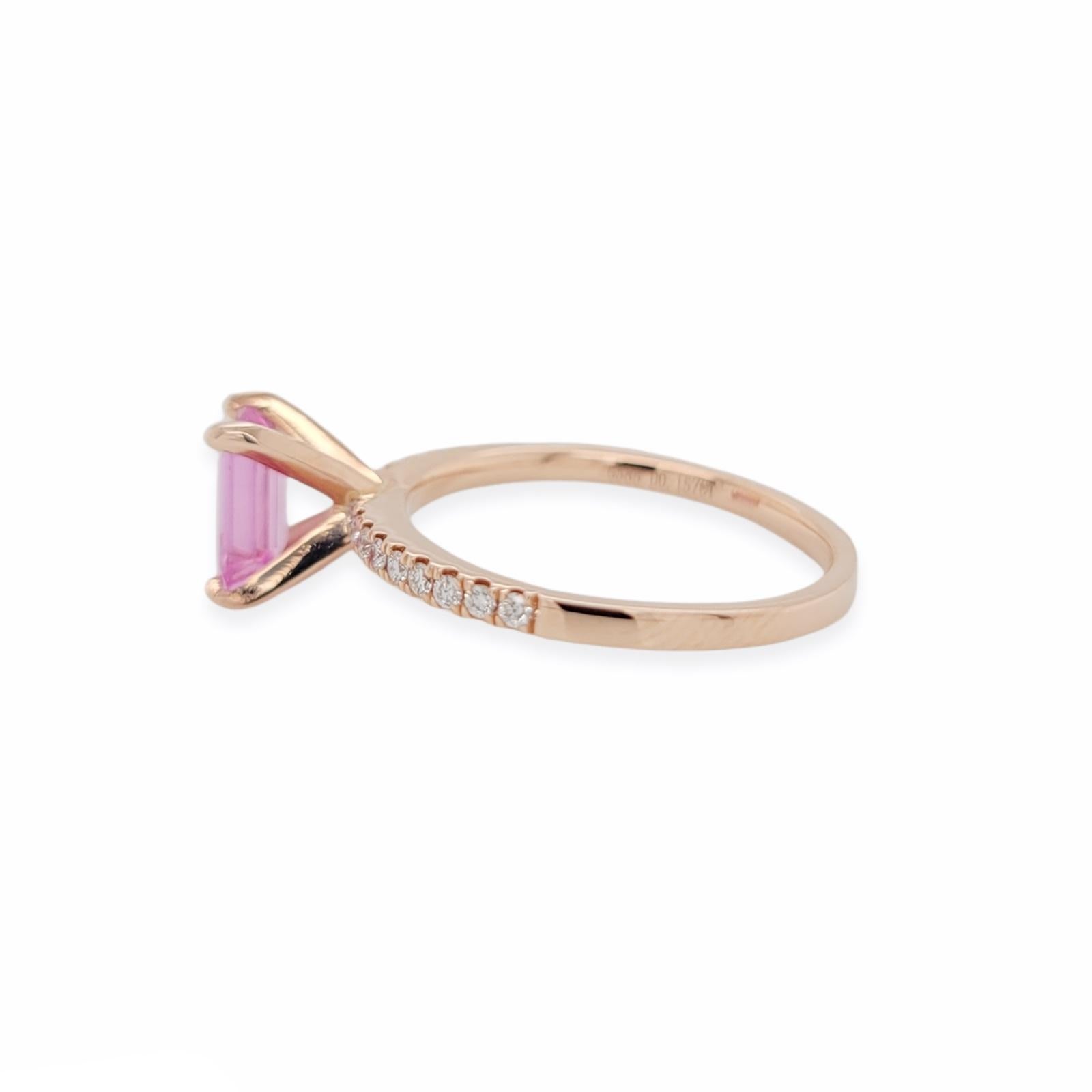 Round Cut 1.08 CT Pink Sapphire & 0.20 CT Diamonds in 14K Rose Gold Engagement Ring For Sale