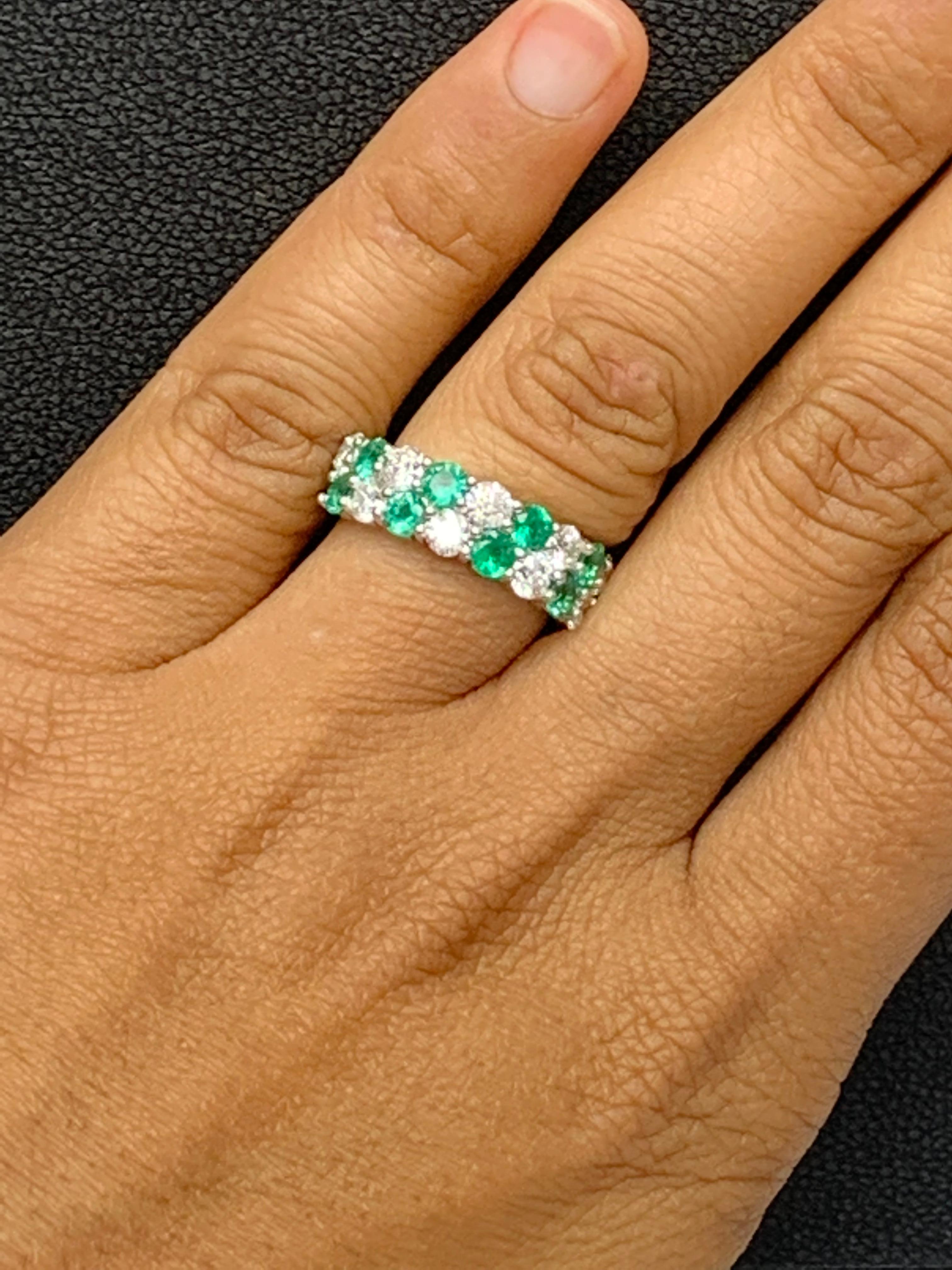 1.08 Ct Round Cut Emerald and Diamond Double Row ZicZac Band Ring 14K White Gold For Sale 5