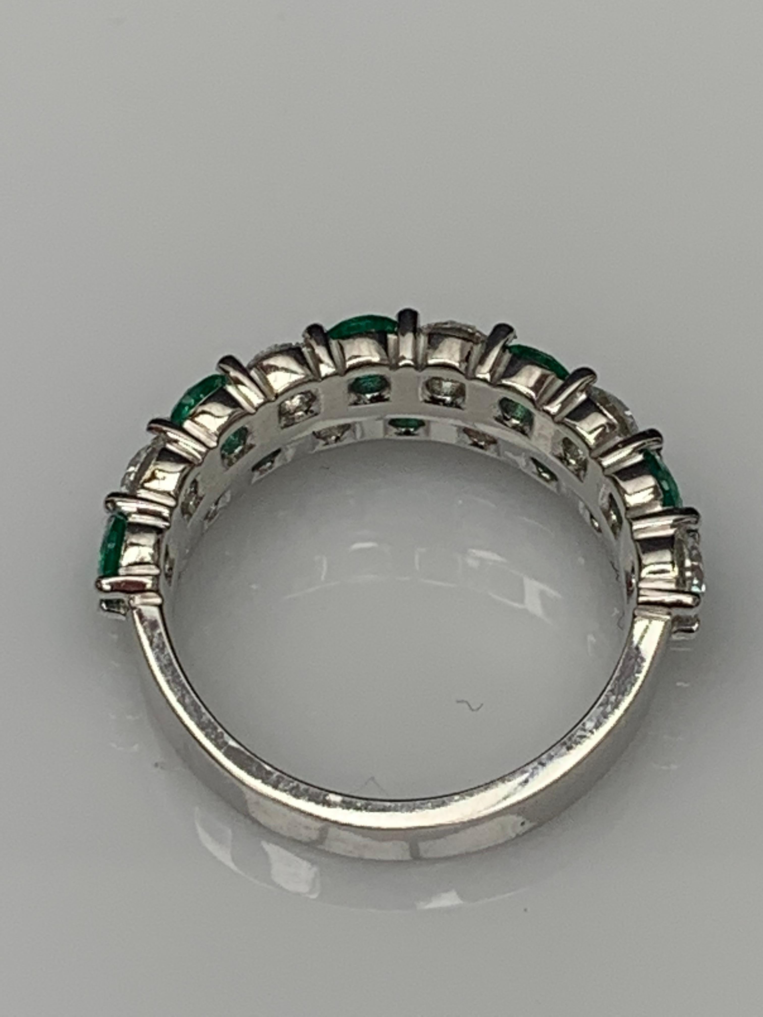 Modern 1.08 Ct Round Cut Emerald and Diamond Double Row ZicZac Band Ring 14K White Gold For Sale