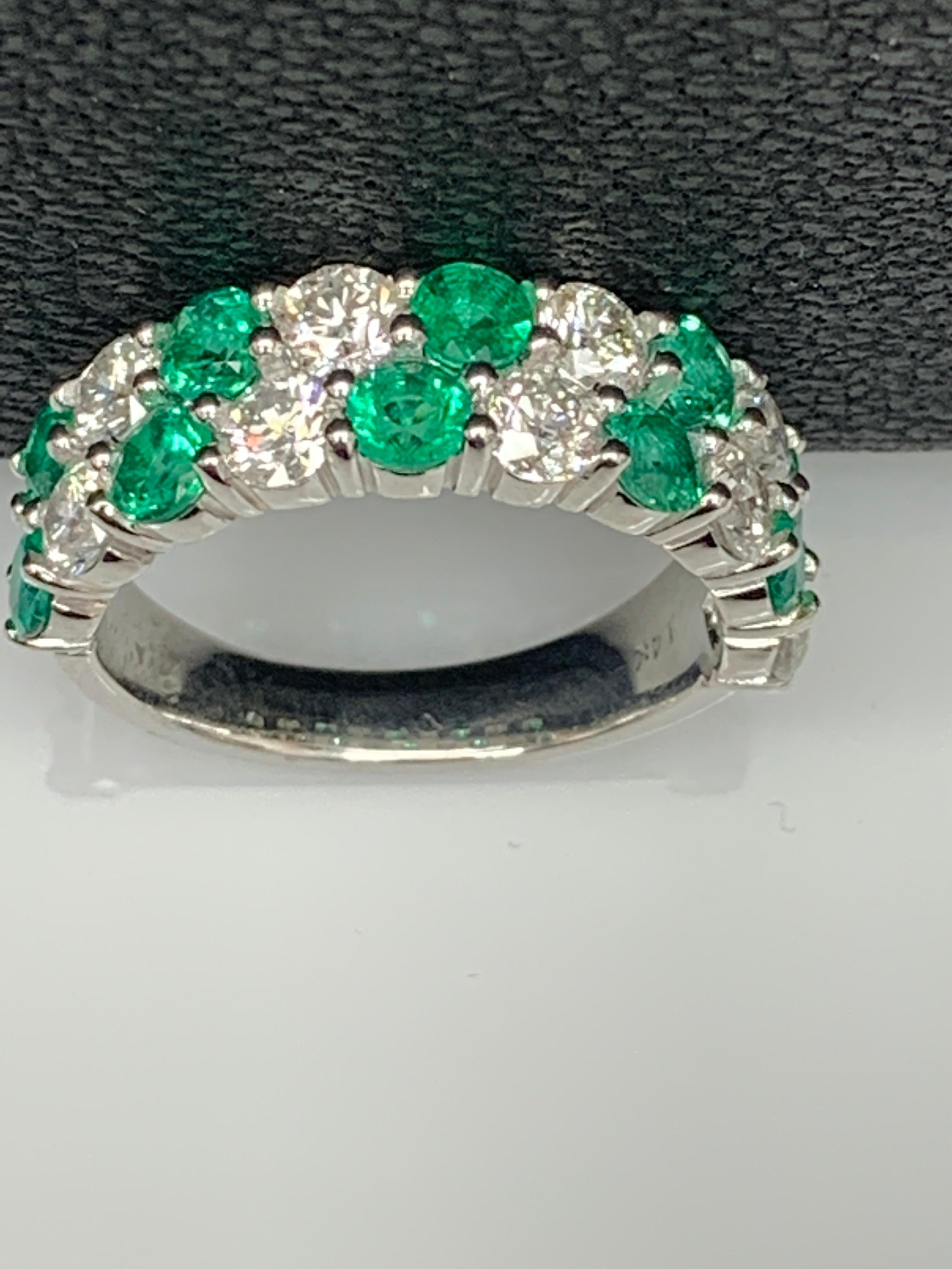 1.08 Ct Round Cut Emerald and Diamond Double Row ZicZac Band Ring 14K White Gold For Sale 1