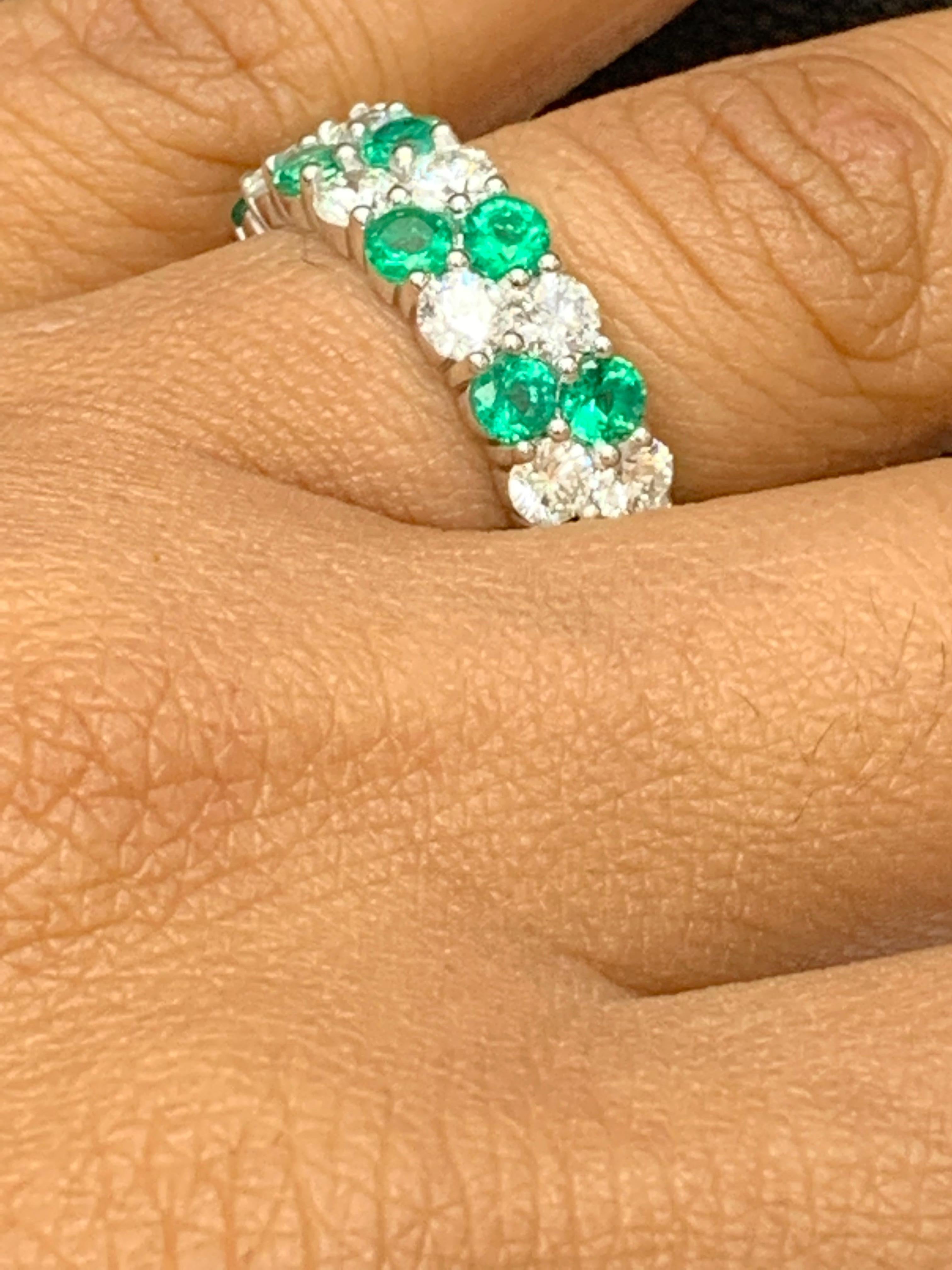1.08 Ct Round Cut Emerald and Diamond Double Row ZicZac Band Ring 14K White Gold For Sale 2