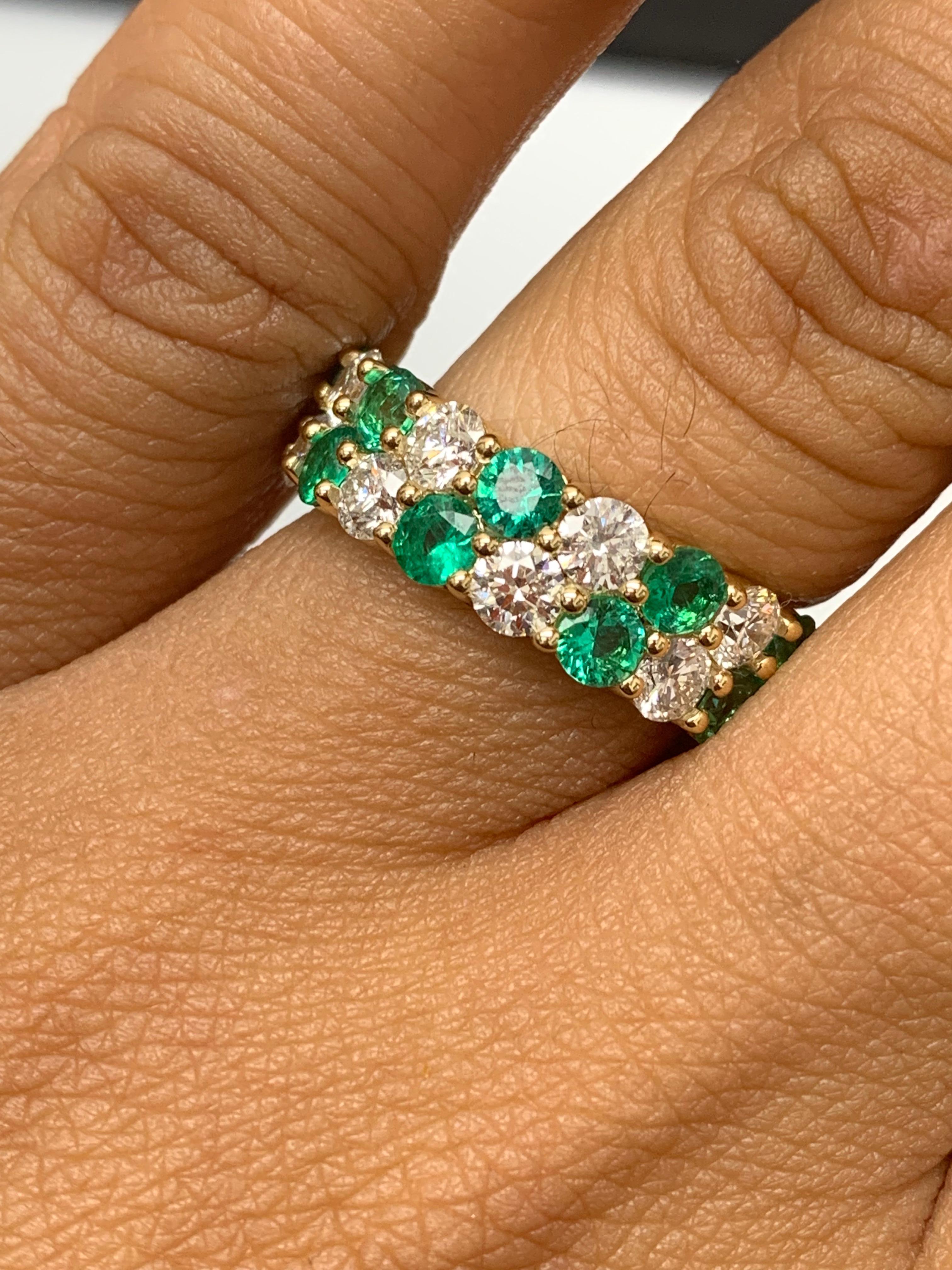 1.08 Ct Round Cut Emerald Diamond Double Row ZicZac Band Ring 14K Yellow Gold For Sale 11
