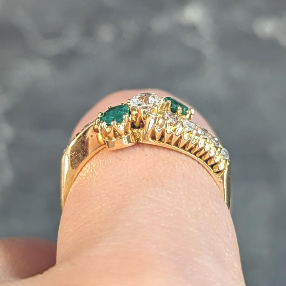 1.08 CTW Emerald Diamond 18 Karat Yellow Gold Vintage Bypass Ring For Sale 9